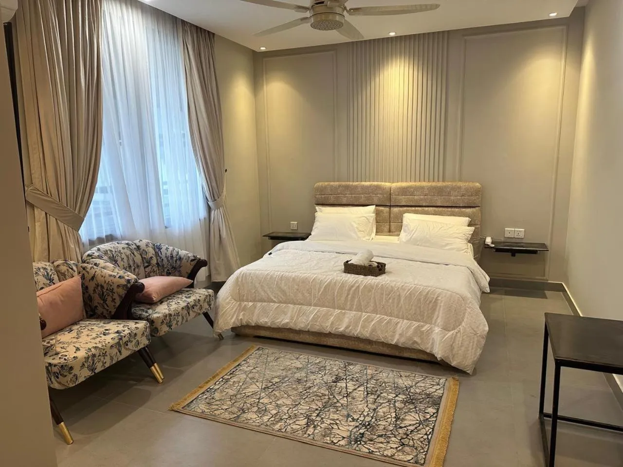 Bed in Hotel La Orilla Muzaffarabad