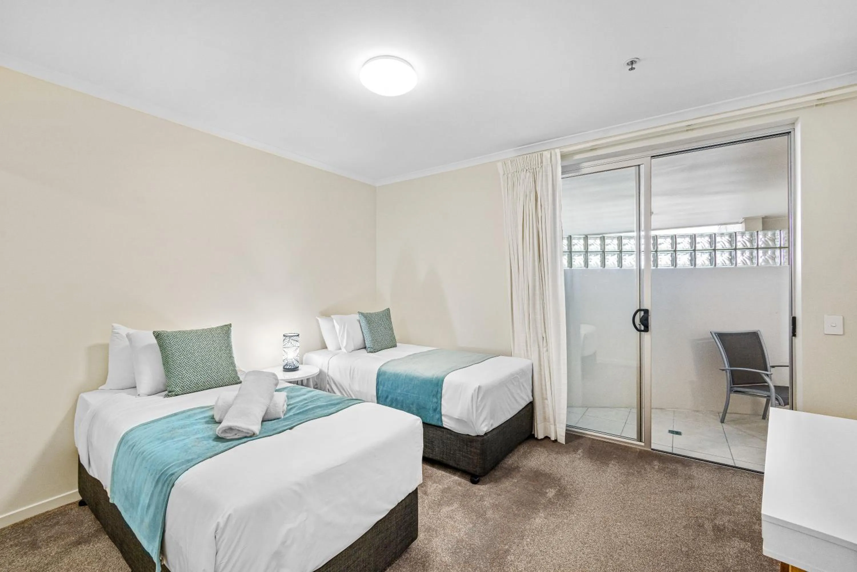 Bedroom, Bed in The Duporth Riverside