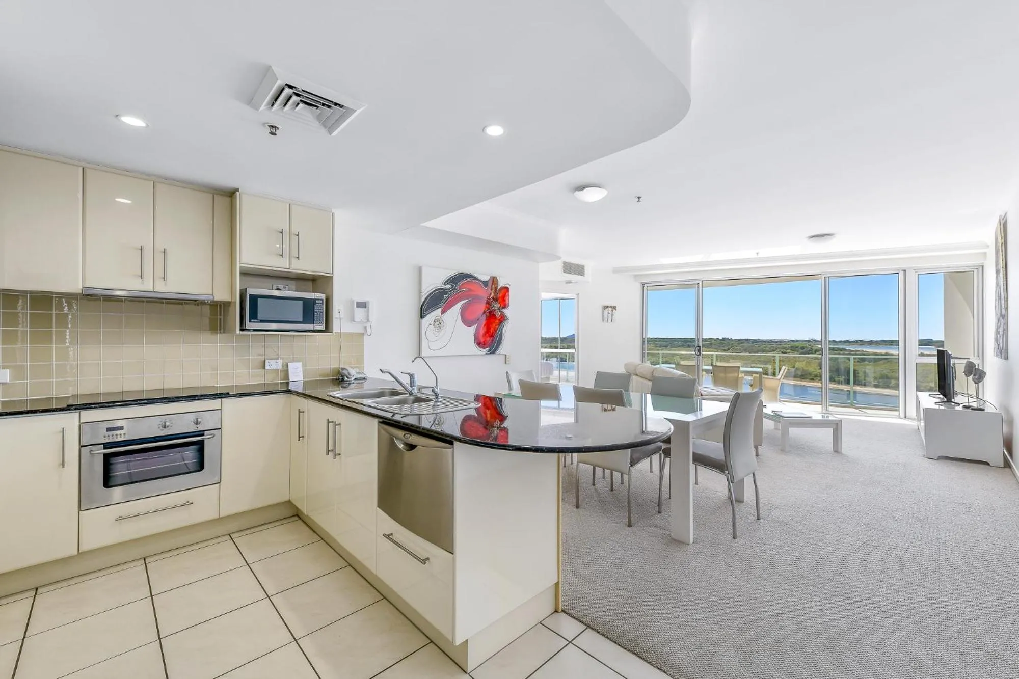 Kitchen or kitchenette in The Duporth Riverside