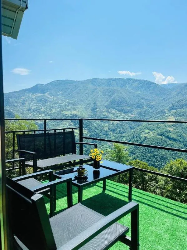 Balcony/Terrace in Paradise Inn