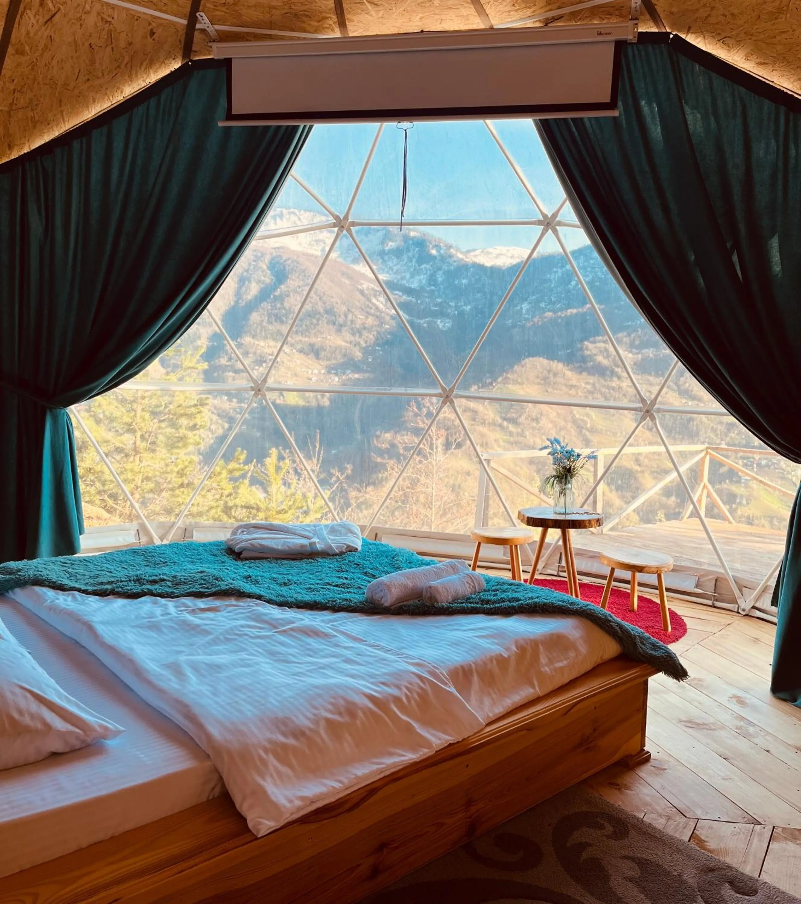 Natural landscape, Bed in Paradise Inn