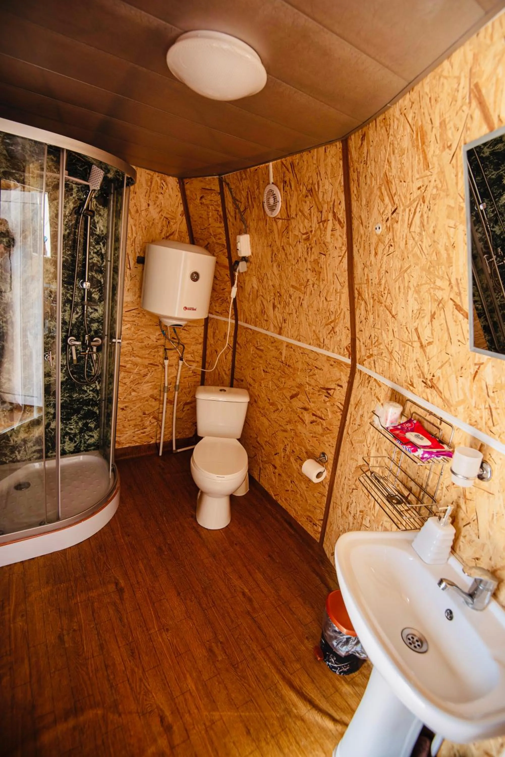 Shower in Paradise Inn