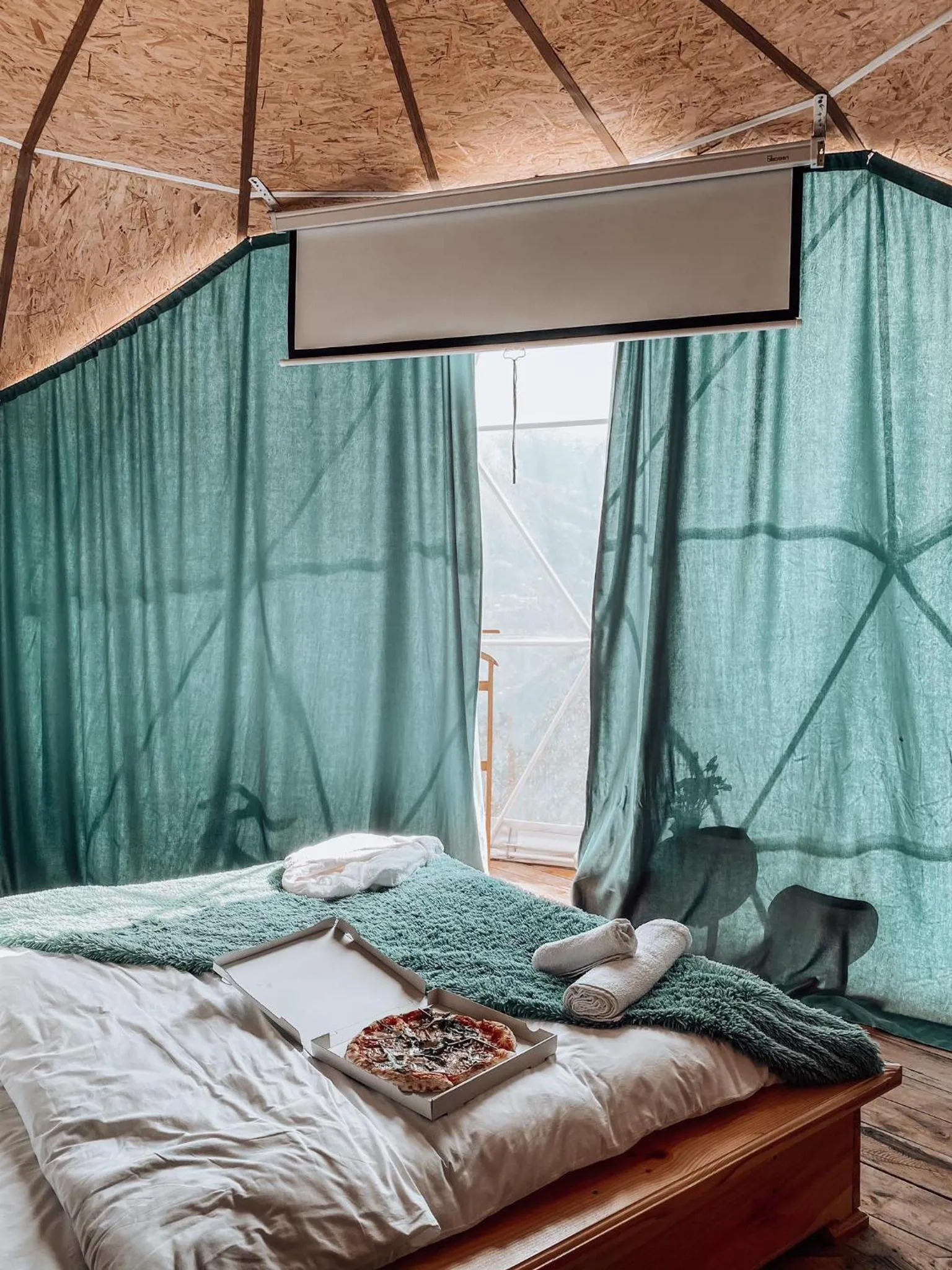 Bed in Paradise Inn