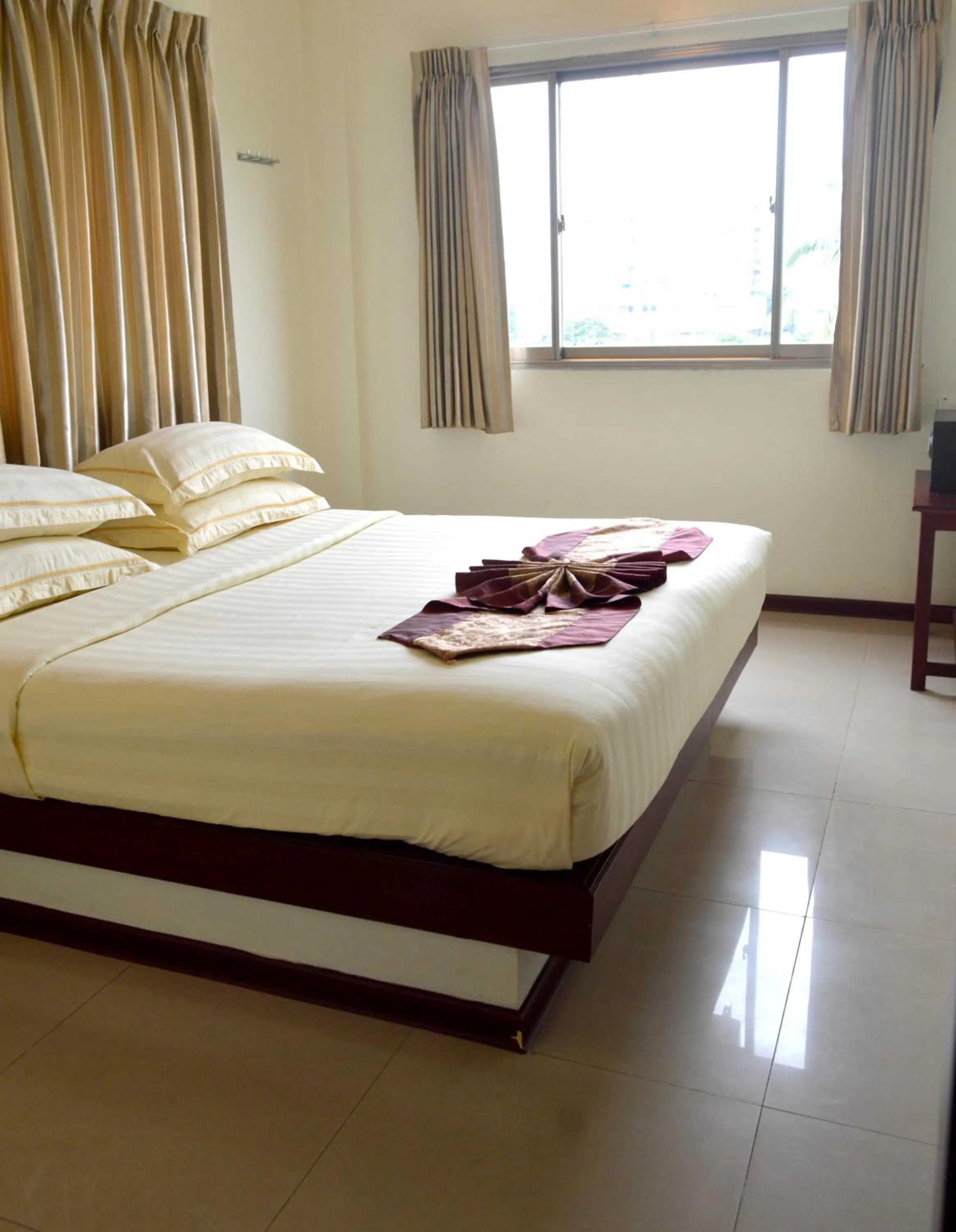 Photo of the whole room in Hotel 63