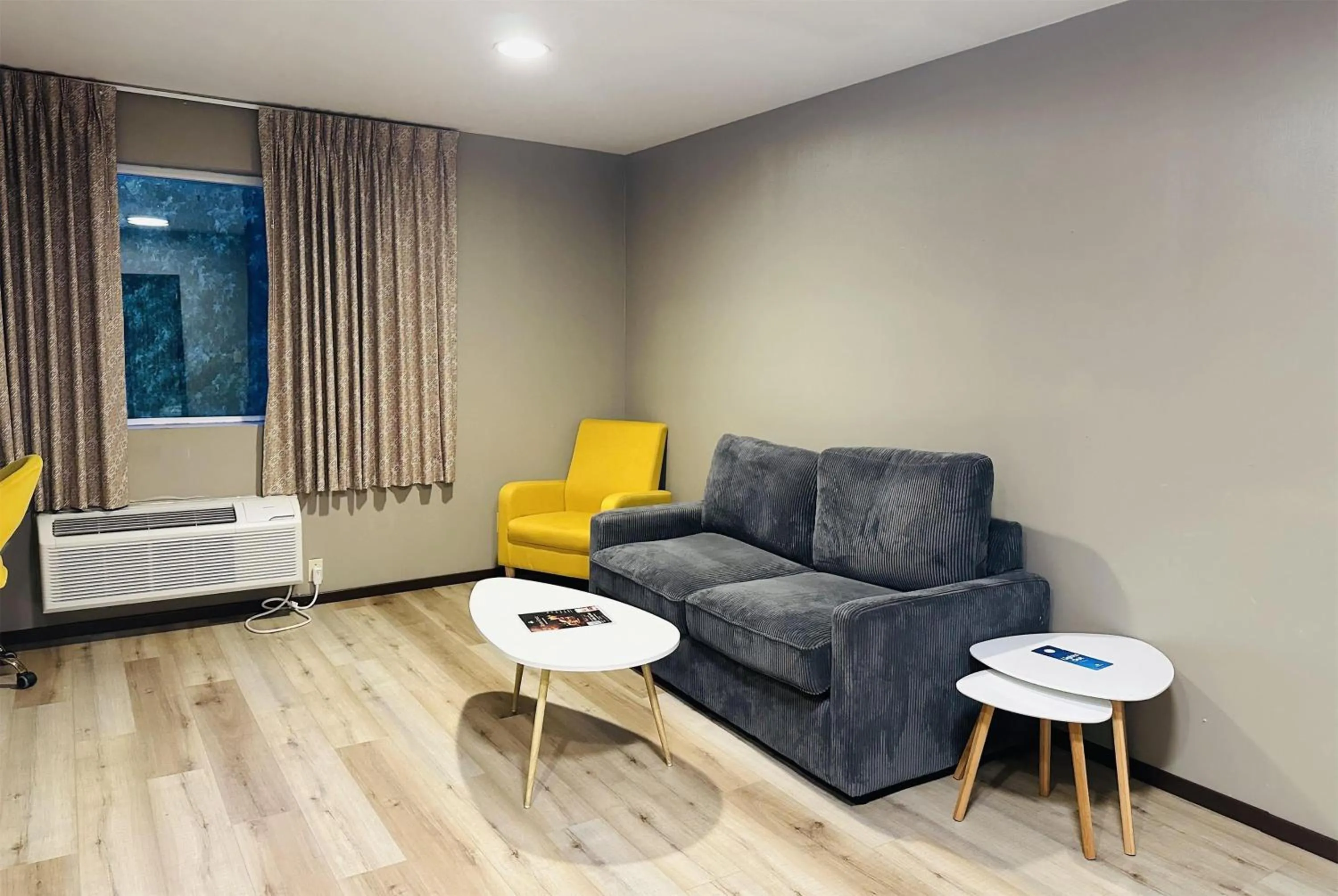 Photo of the whole room in Days Inn by Wyndham Seatac Airport