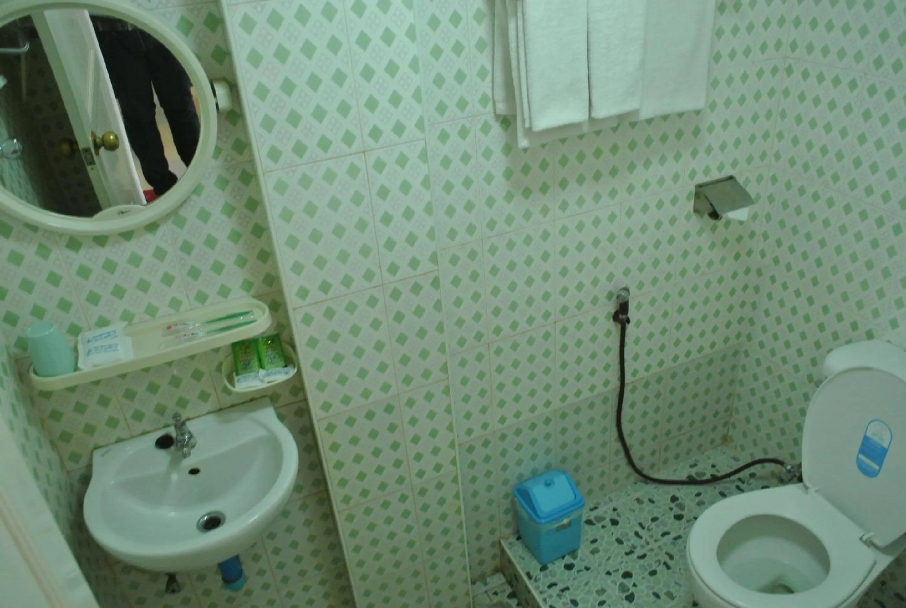 Toilet in Hotel Shwe Eain Taw