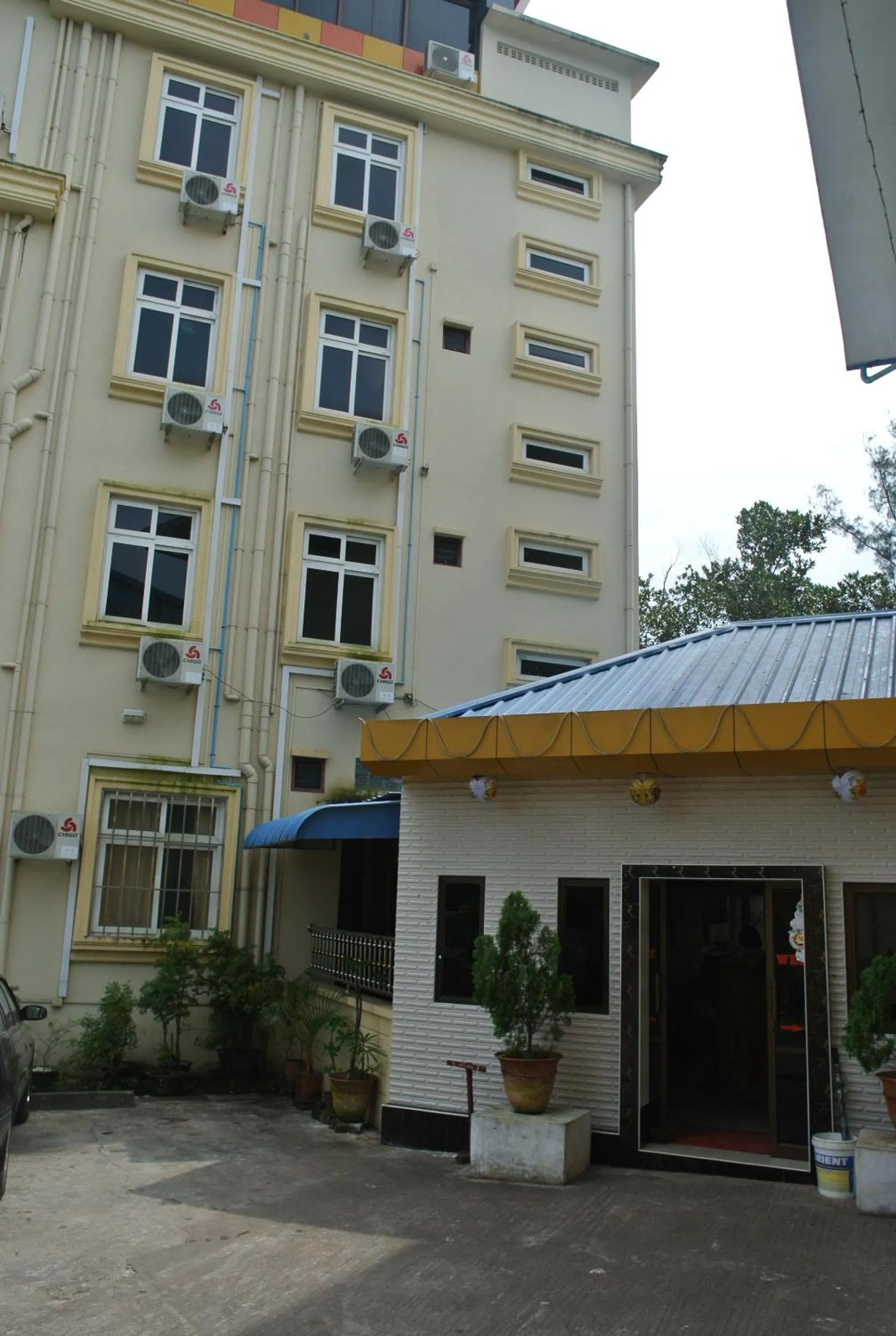 Property building in Hotel Shwe Eain Taw