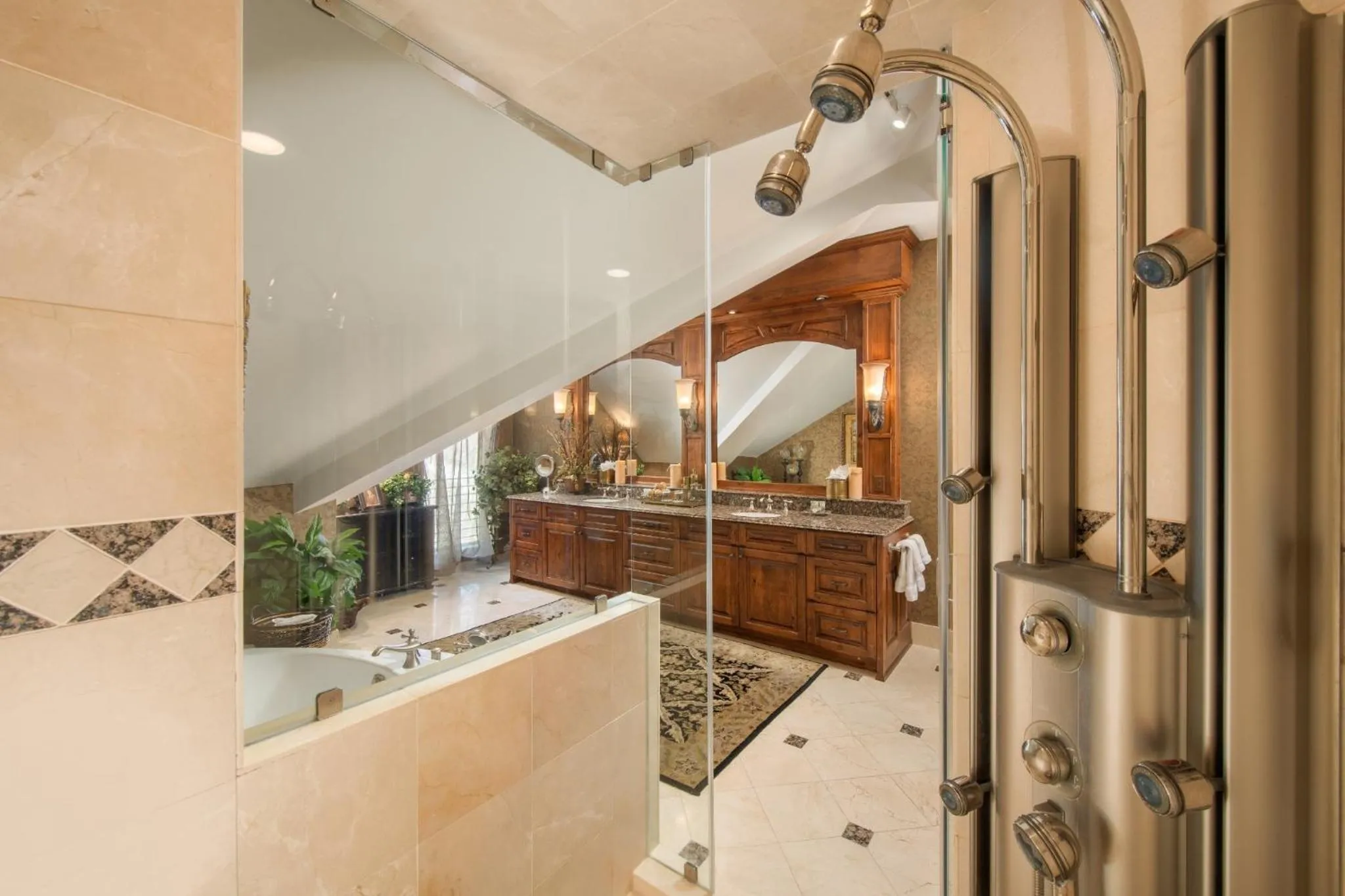 Bathroom in Snake River Lodge