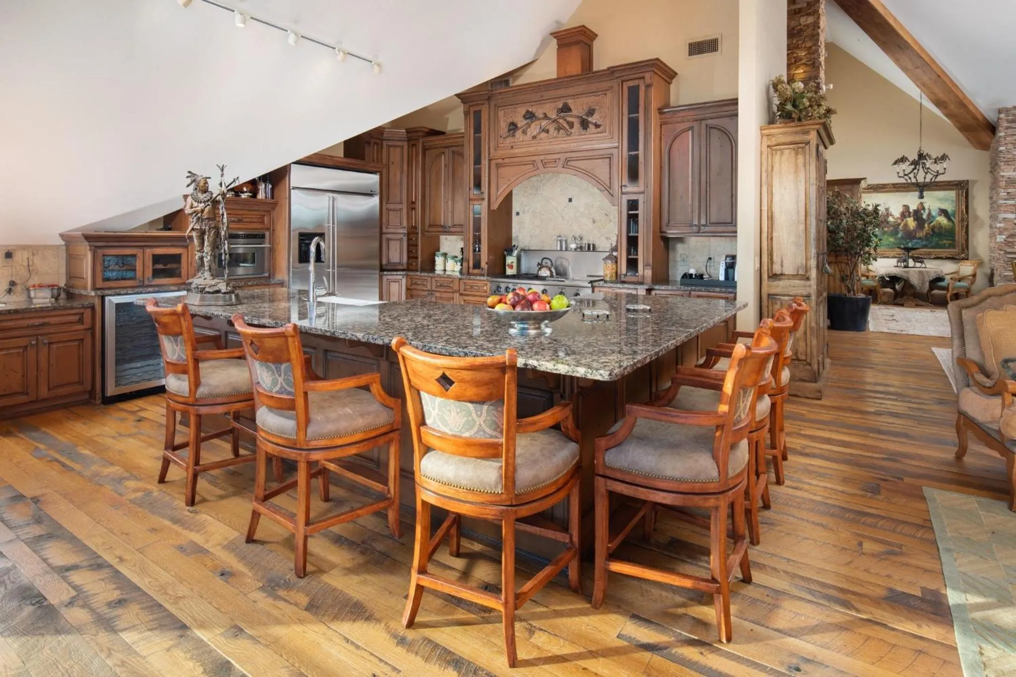 Kitchen or kitchenette in Snake River Lodge