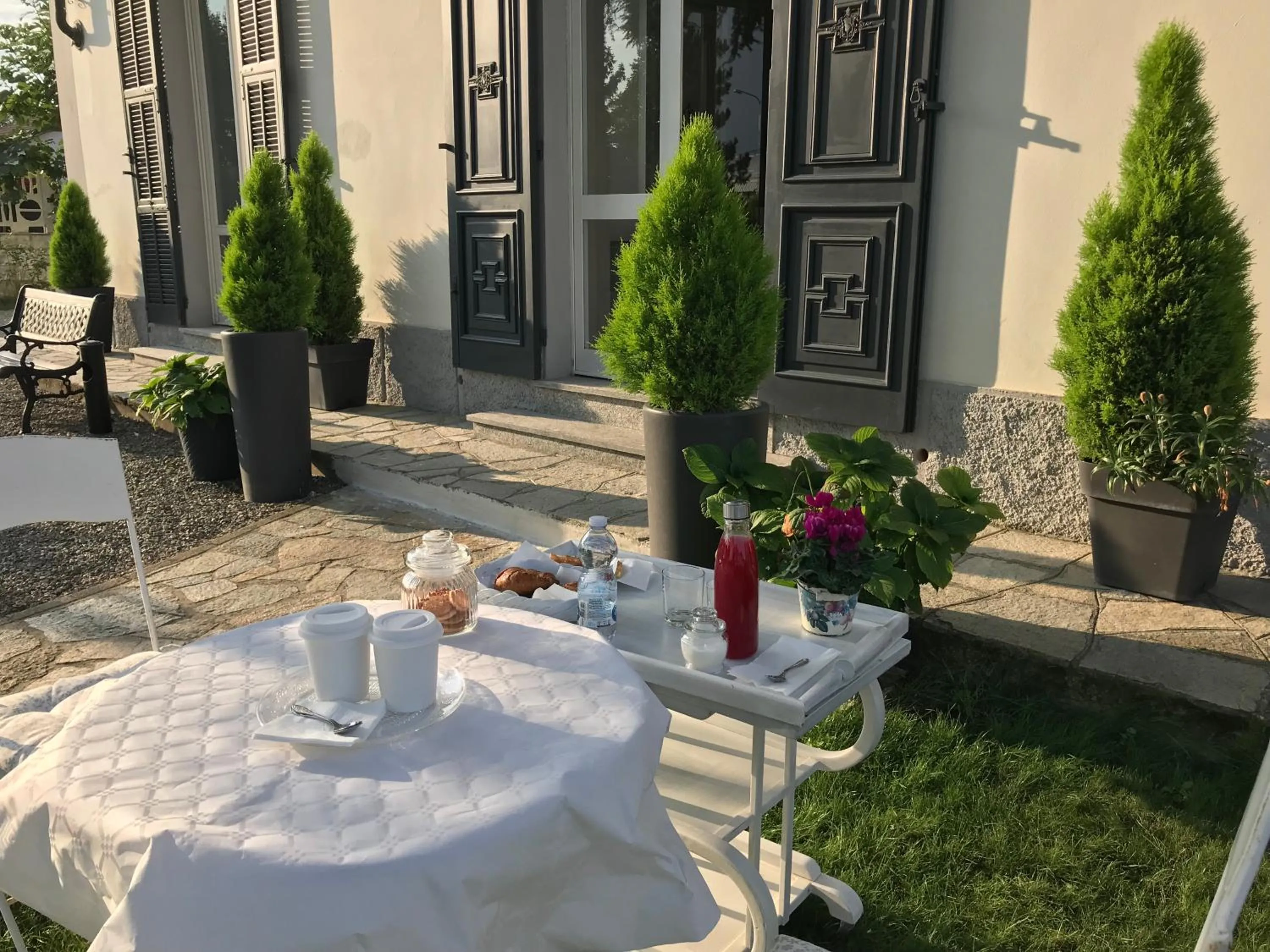 Food and drinks in B&B Villa Prestigio