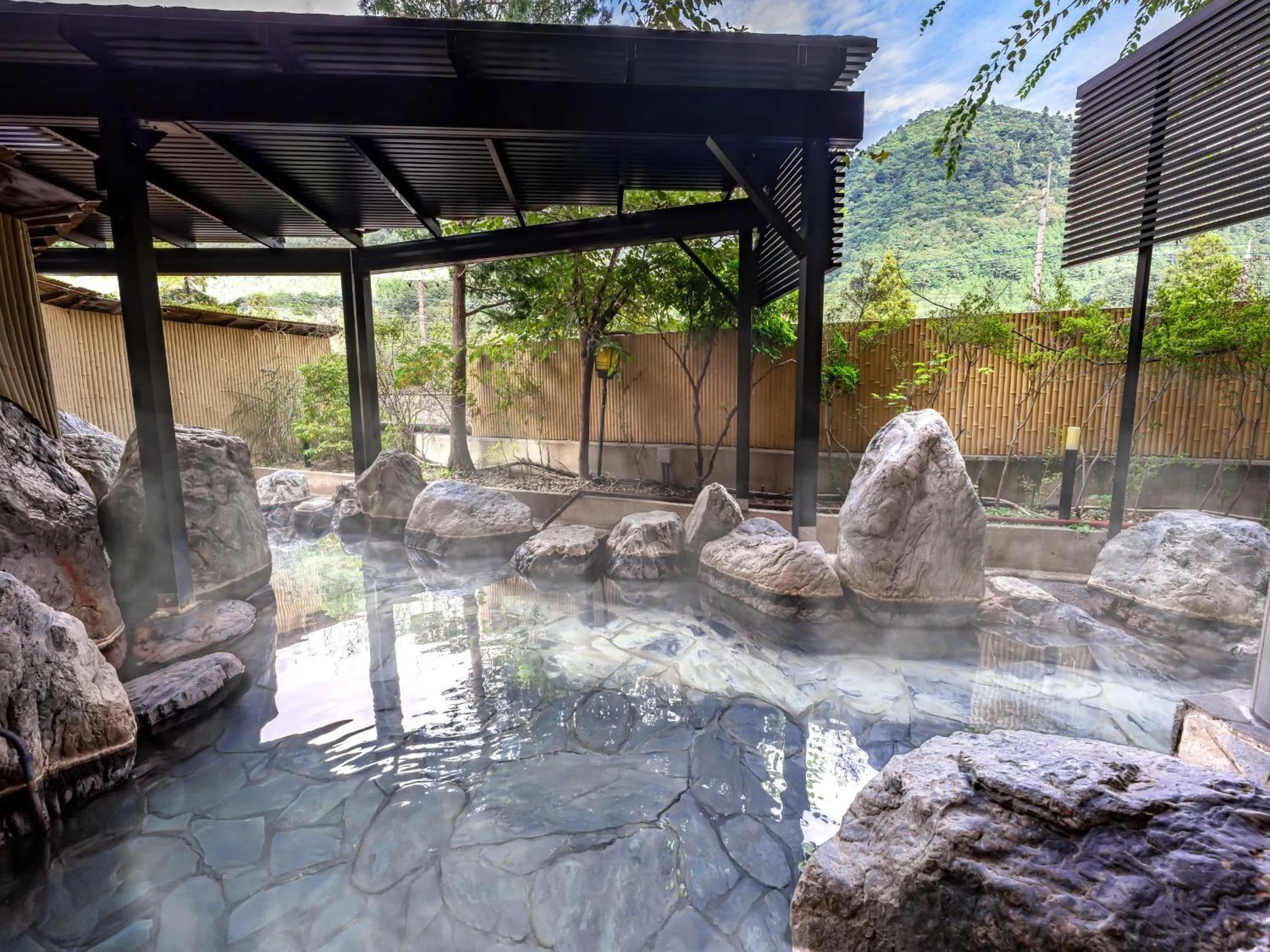 Open Air Bath in YU-FURI Nasu-Shiobara