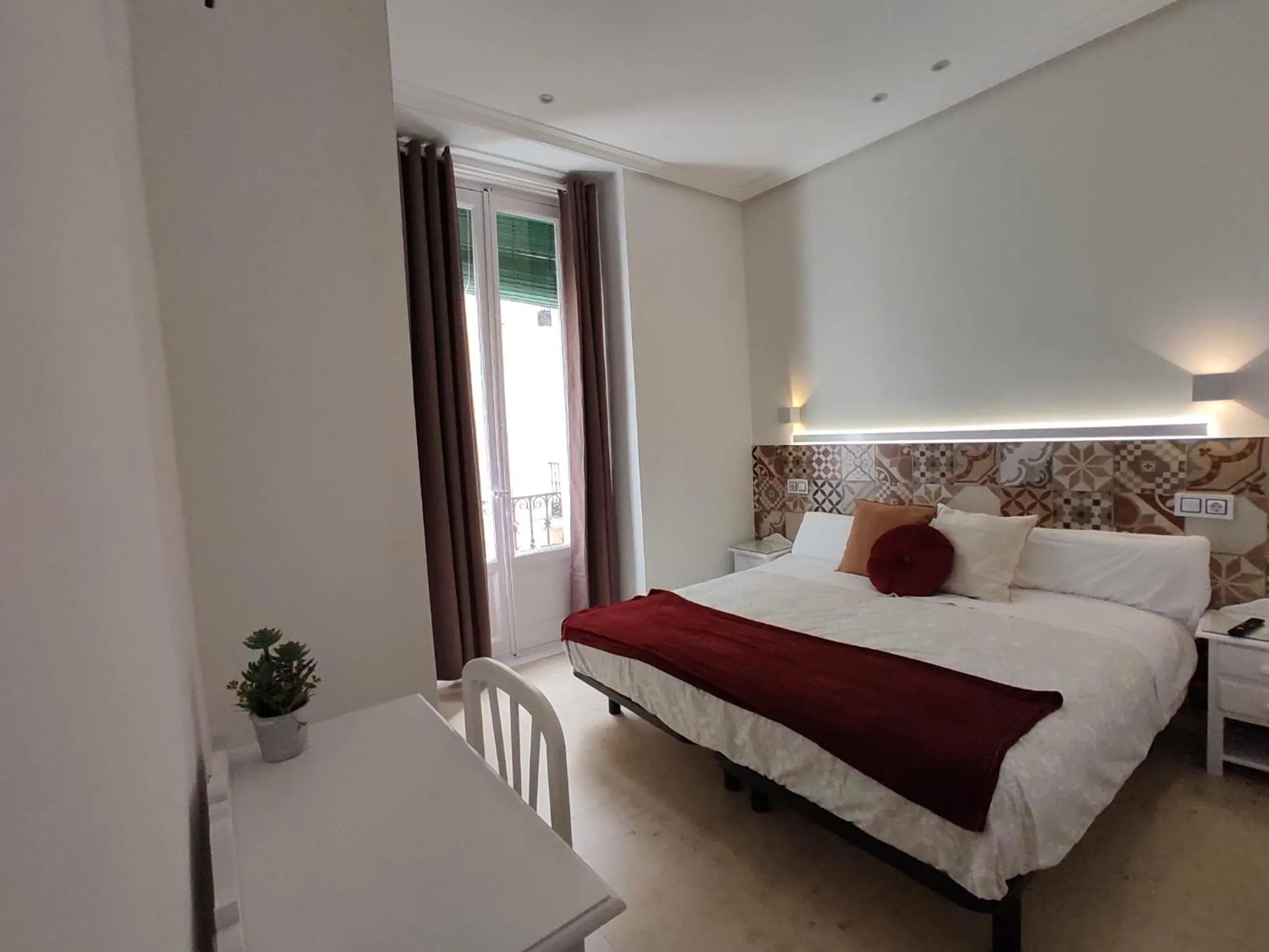 Bed in Hostal Alfaro