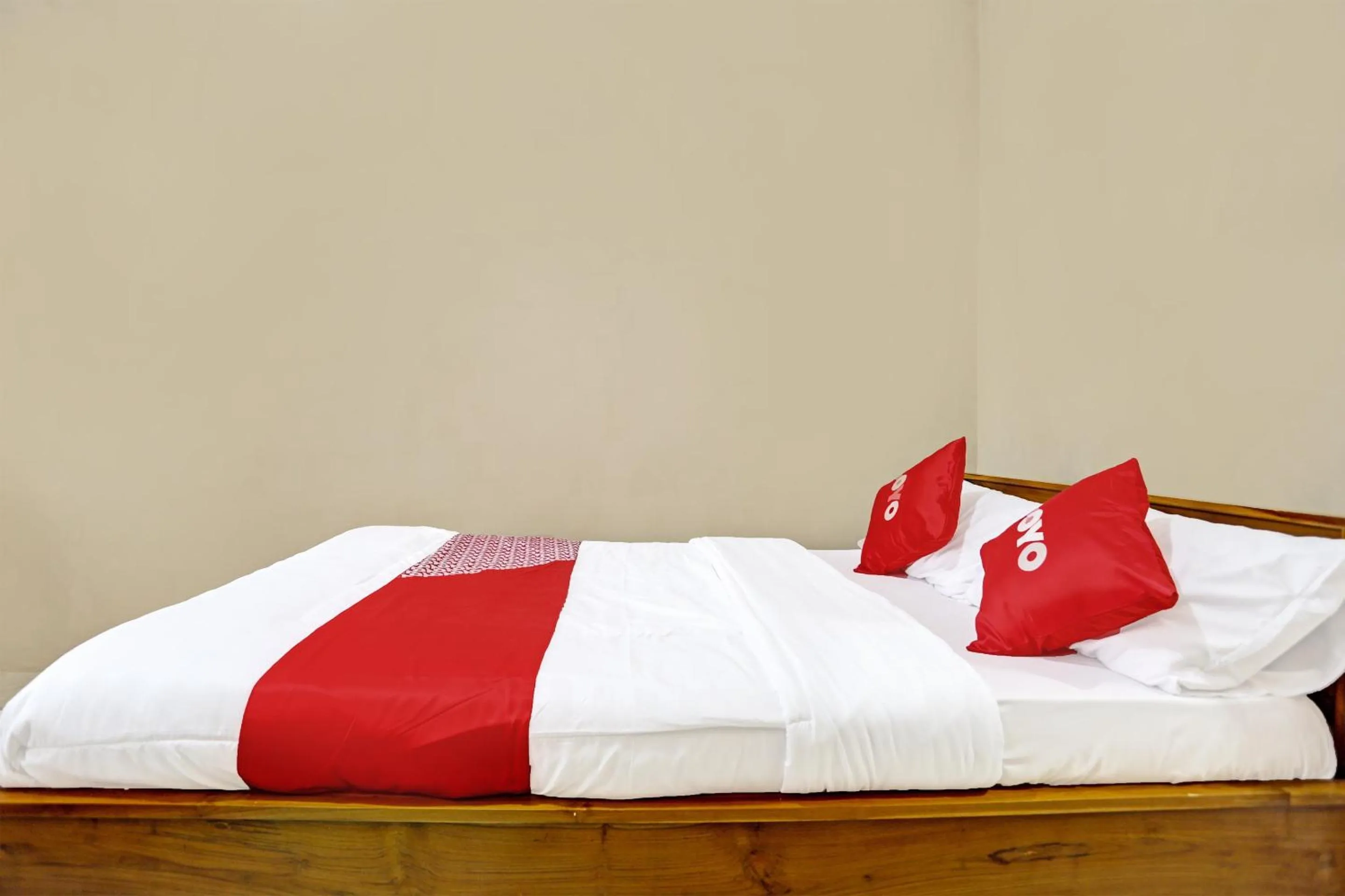 Bedroom in OYO 91261 Cita Suraya Homestay