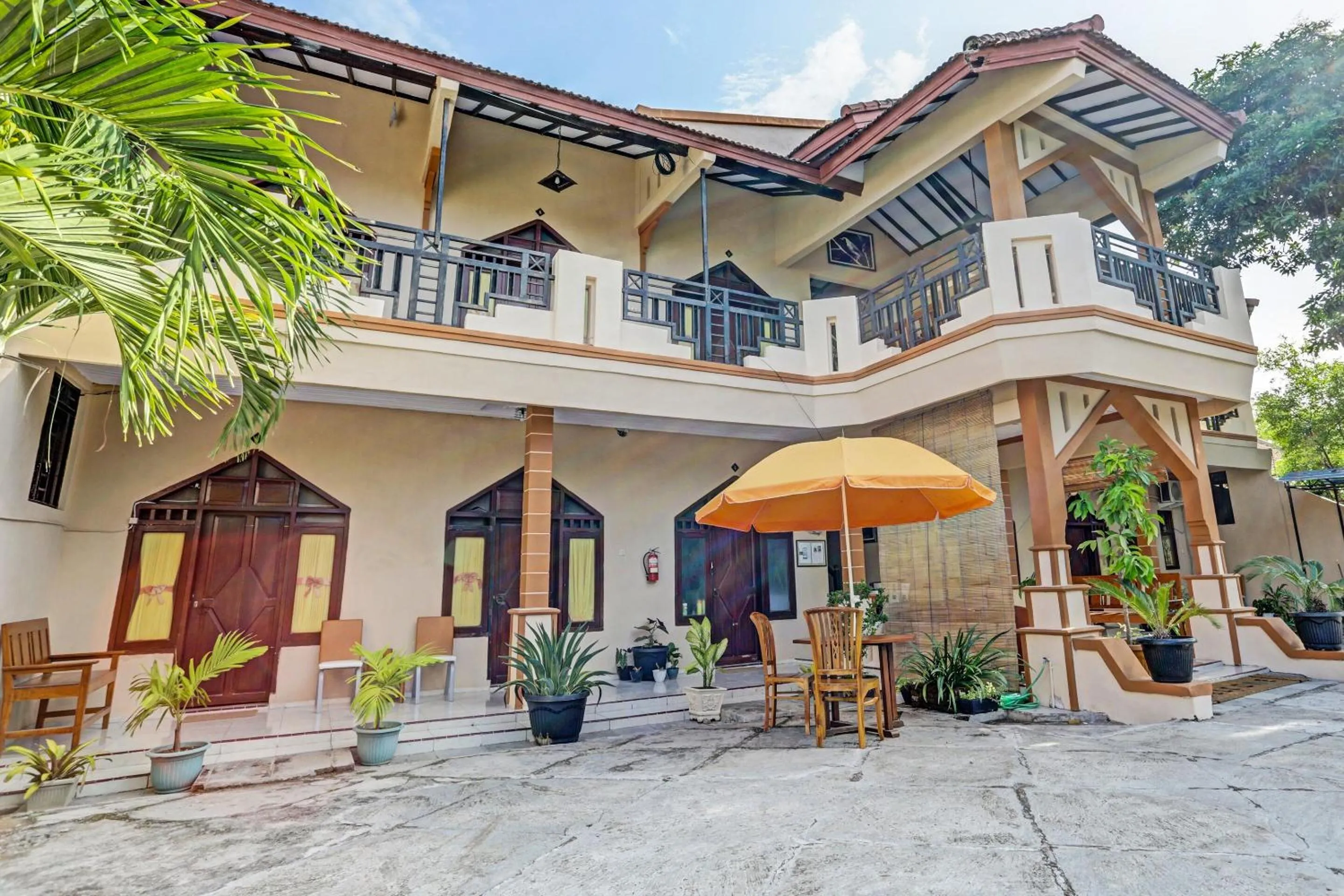 Facade/entrance in OYO 91261 Cita Suraya Homestay