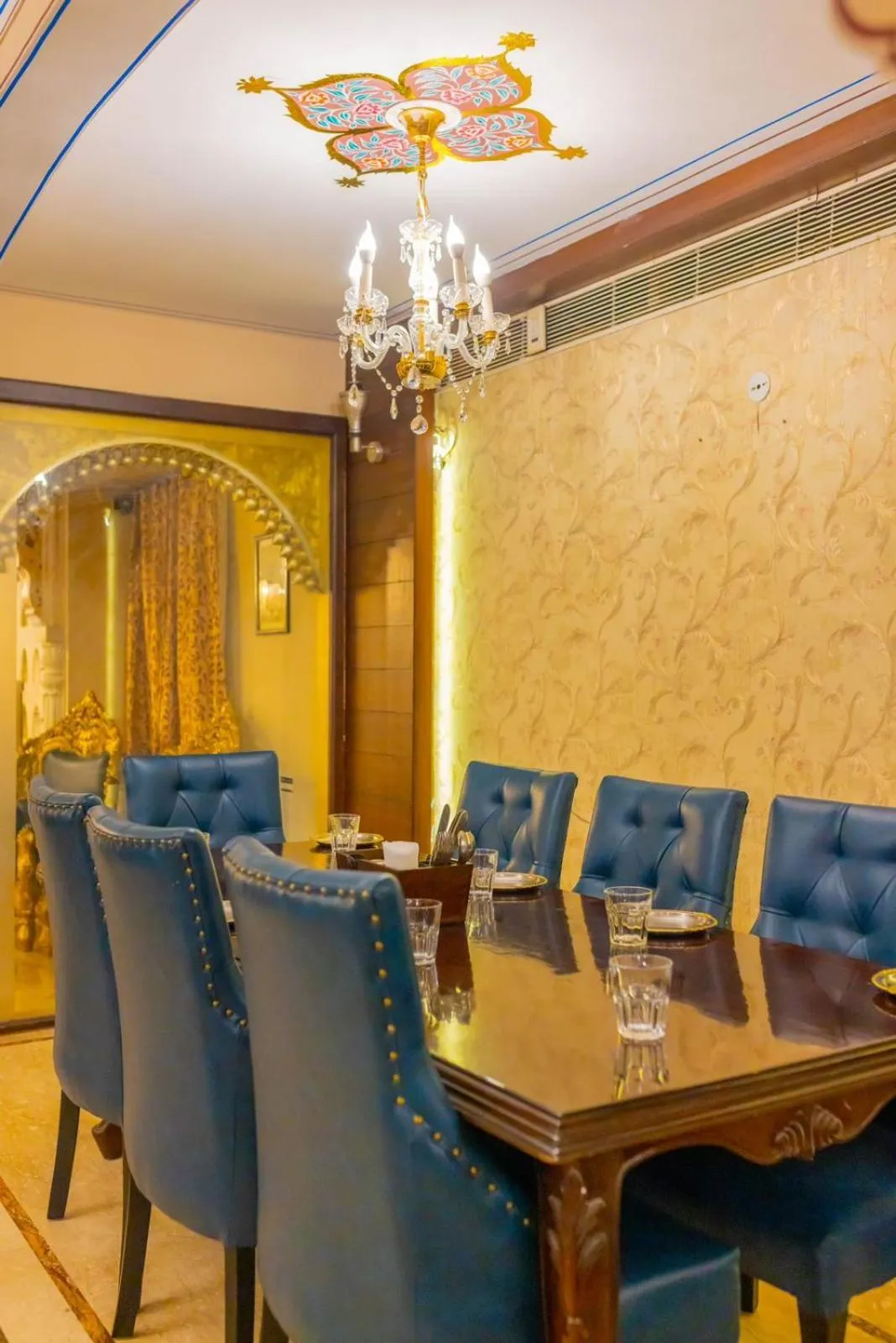 Restaurant/places to eat in WelcomHeritage Traditional Haveli