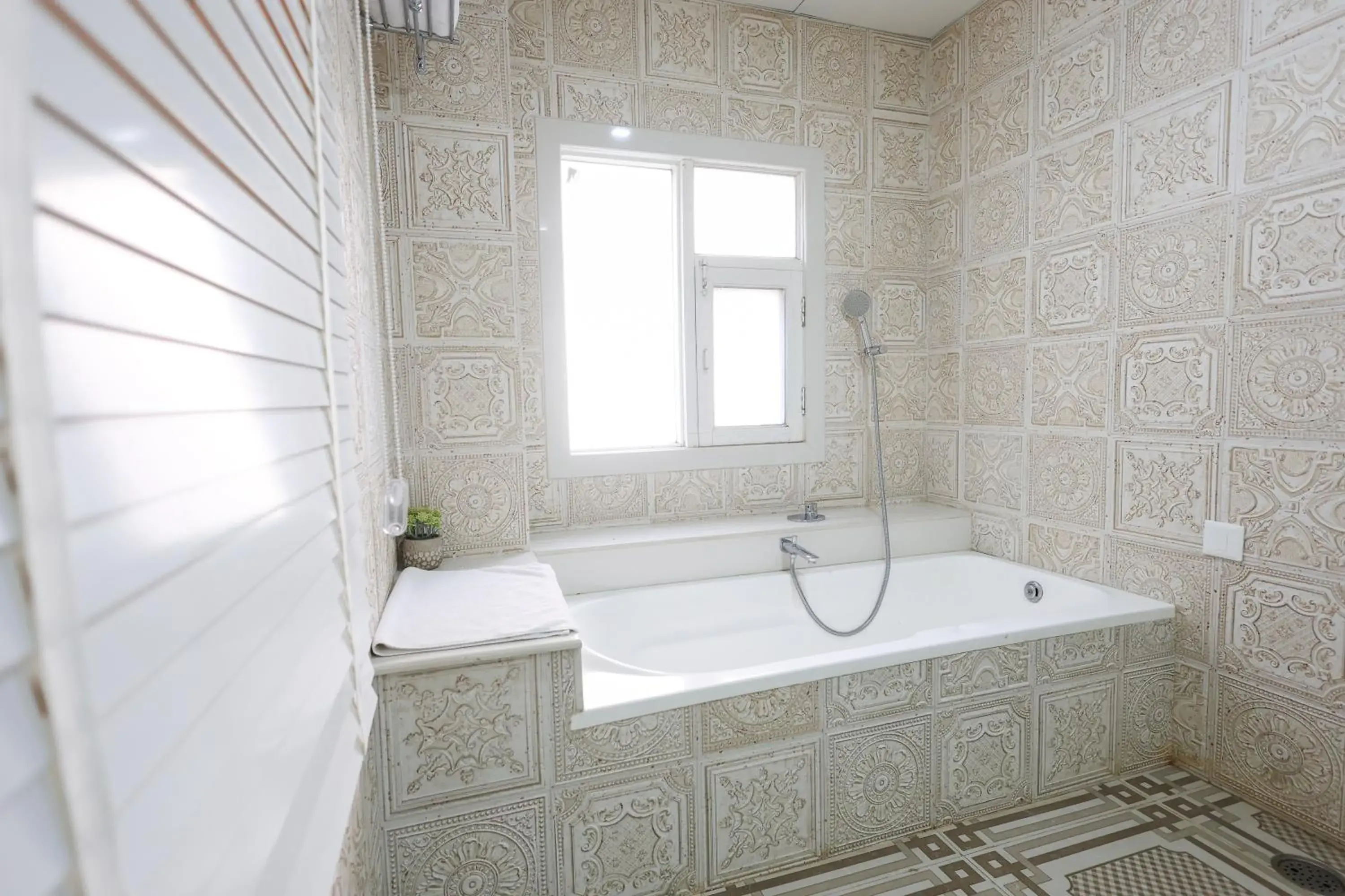 Bath in WelcomHeritage Traditional Haveli Bath in WelcomHeritage Traditional Haveli