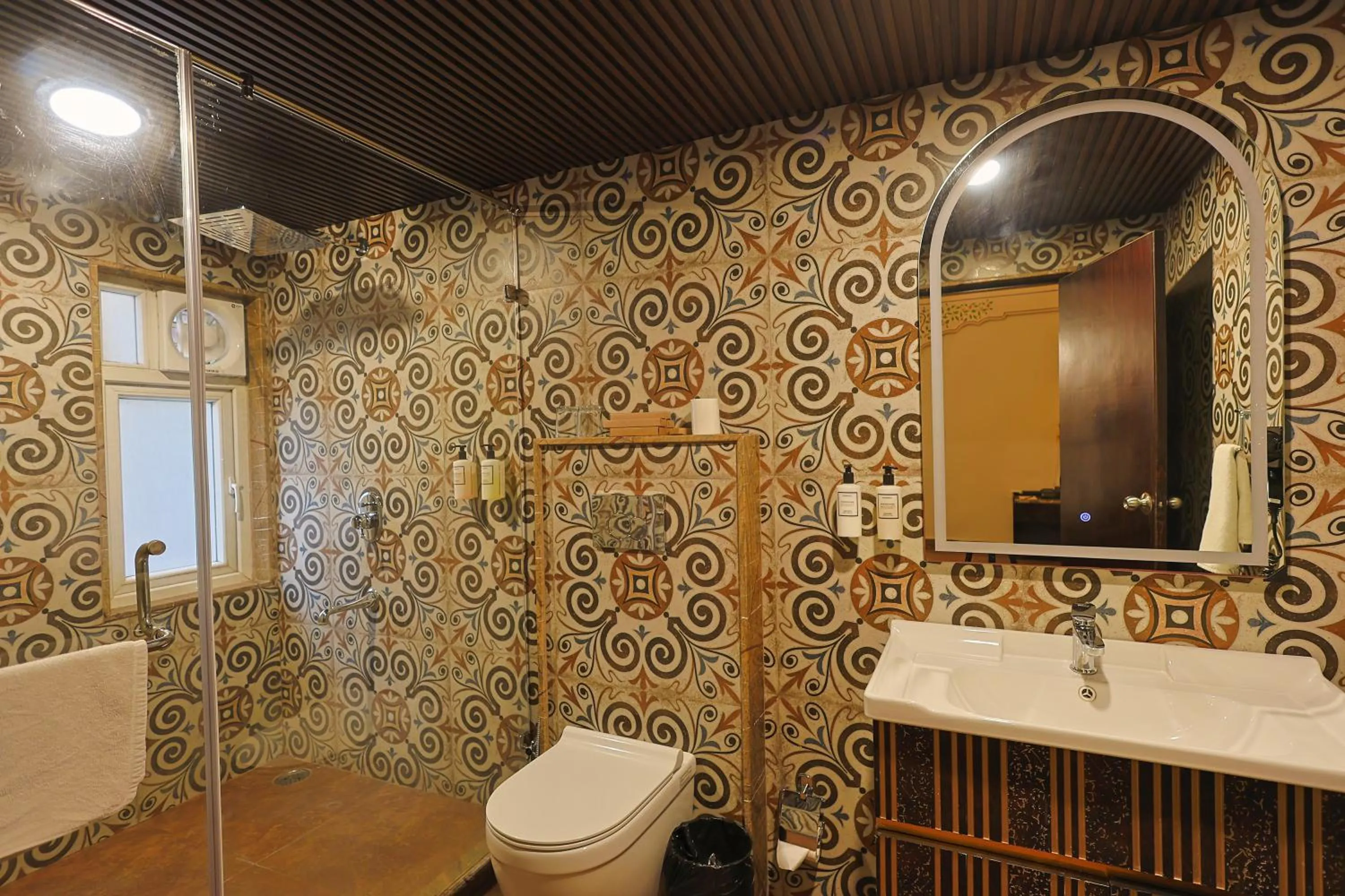Shower in WelcomHeritage Traditional Haveli