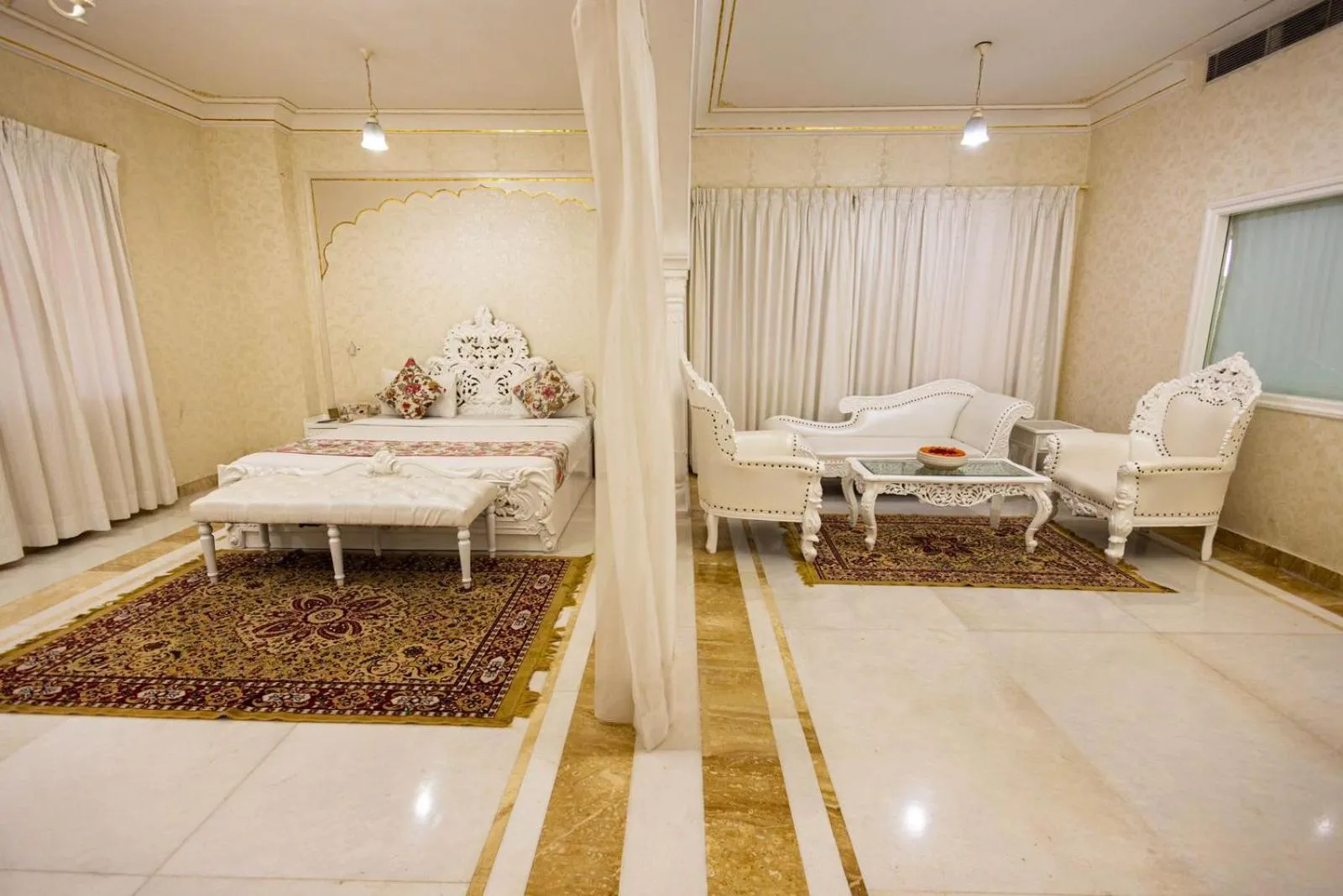 VIP, Bed in WelcomHeritage Traditional Haveli