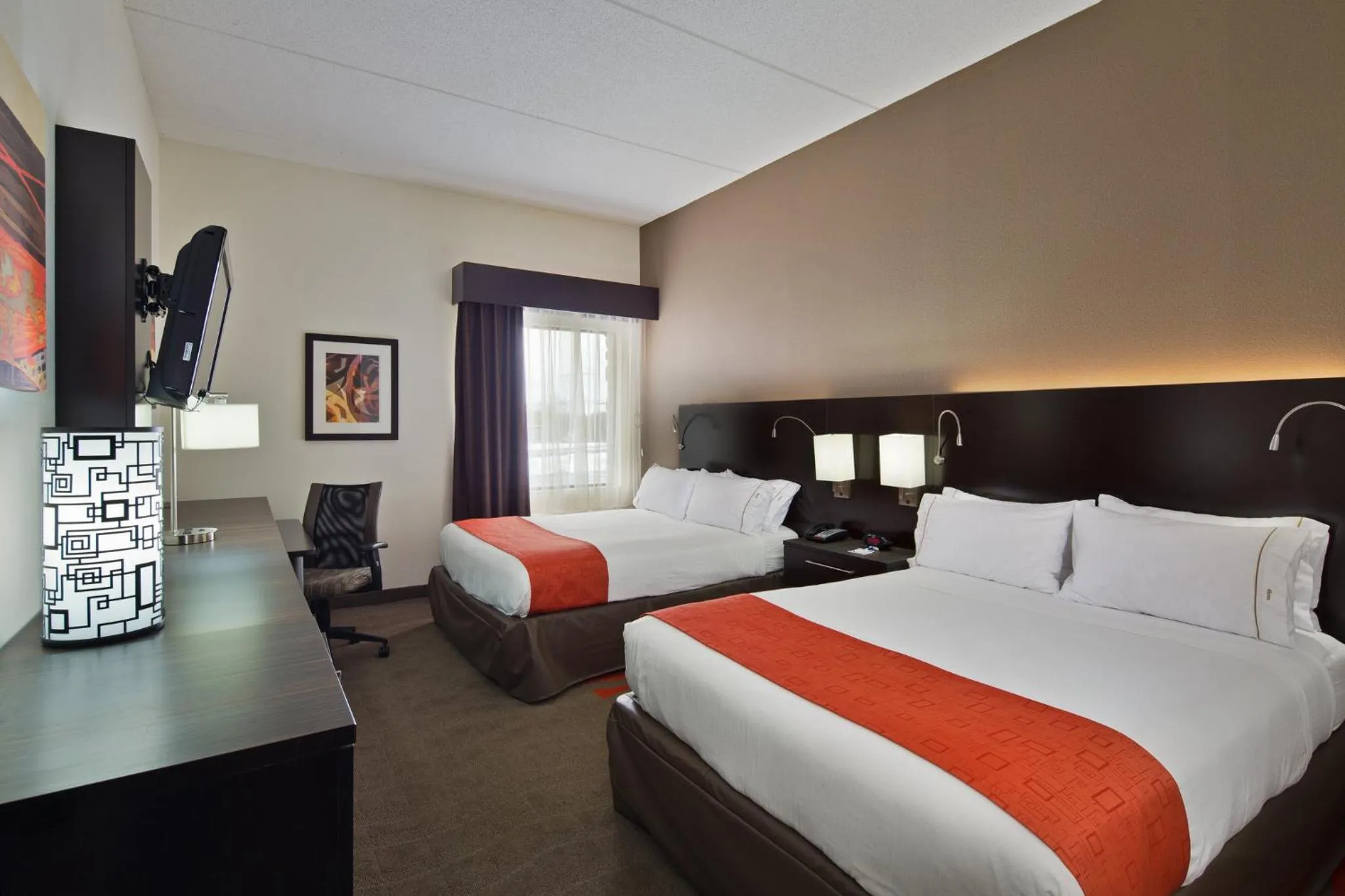 Photo of the whole room, Bed in Holiday Inn Express Harrisburg I-81 - Hershey By IHG