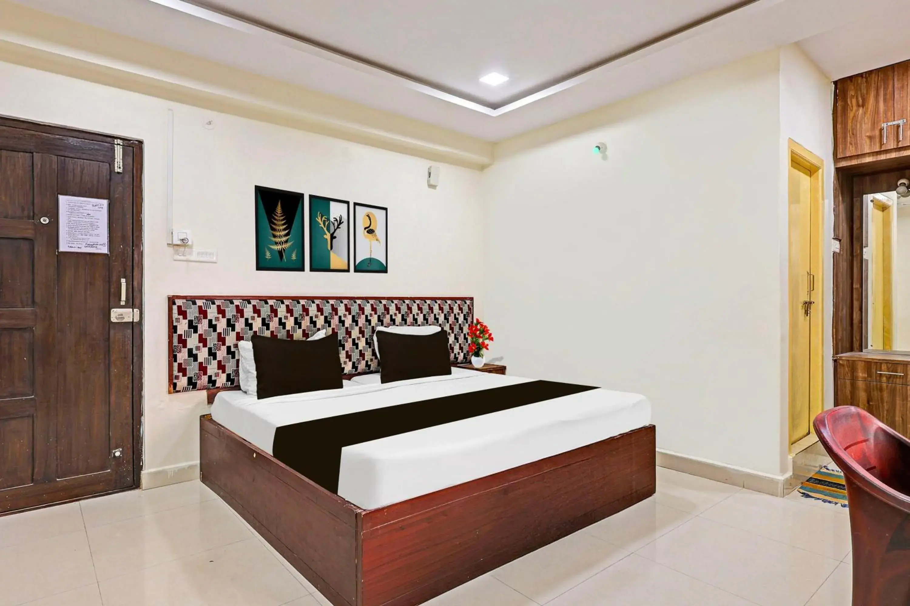 Bedroom, Bed in Super Collection O Beach Road Near GITAM Bedroom, Bed in Super Collection O Beach Road Near GITAM