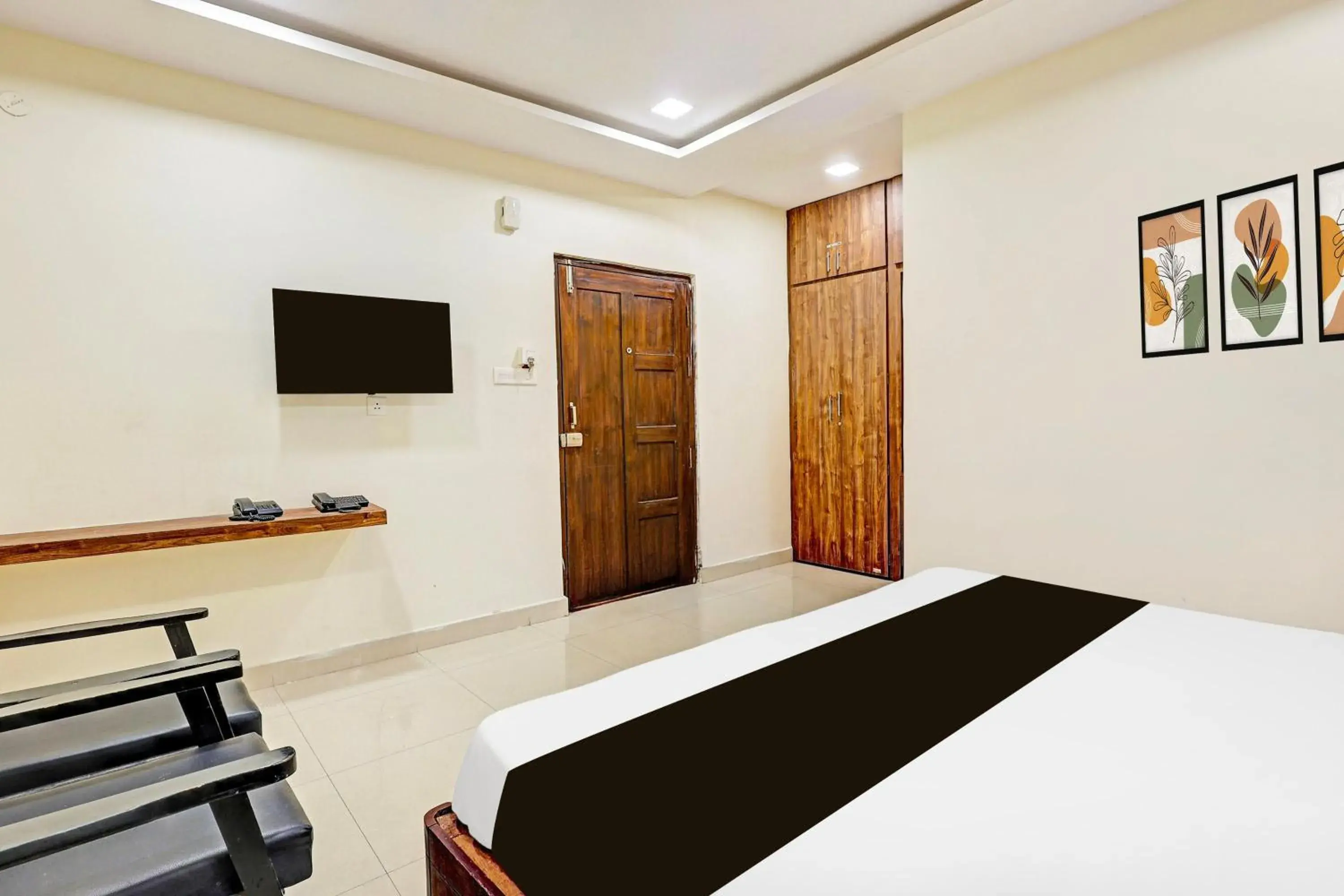 Bedroom, Bed in Super Collection O Beach Road Near GITAM Bedroom, Bed in Super Collection O Beach Road Near GITAM