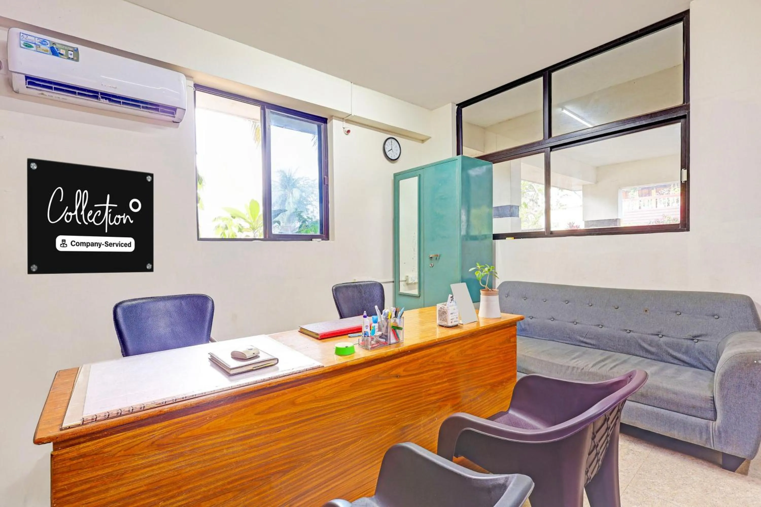 Lobby or reception in Super Collection O Beach Road Near GITAM