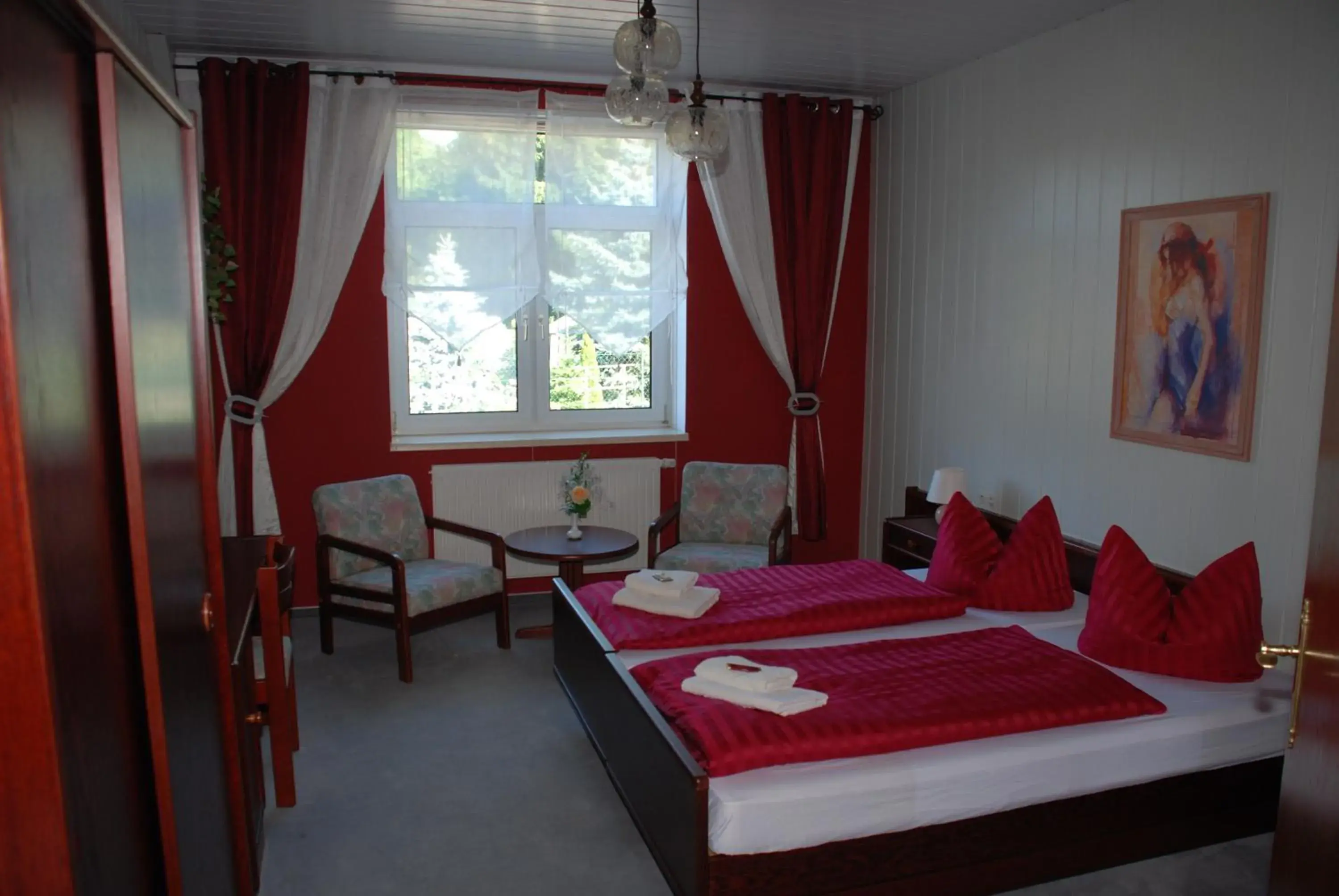 Double or Twin Room in Gasthof und Pension Frankenthal - garni Double or Twin Room in Gasthof und Pension Frankenthal - garni