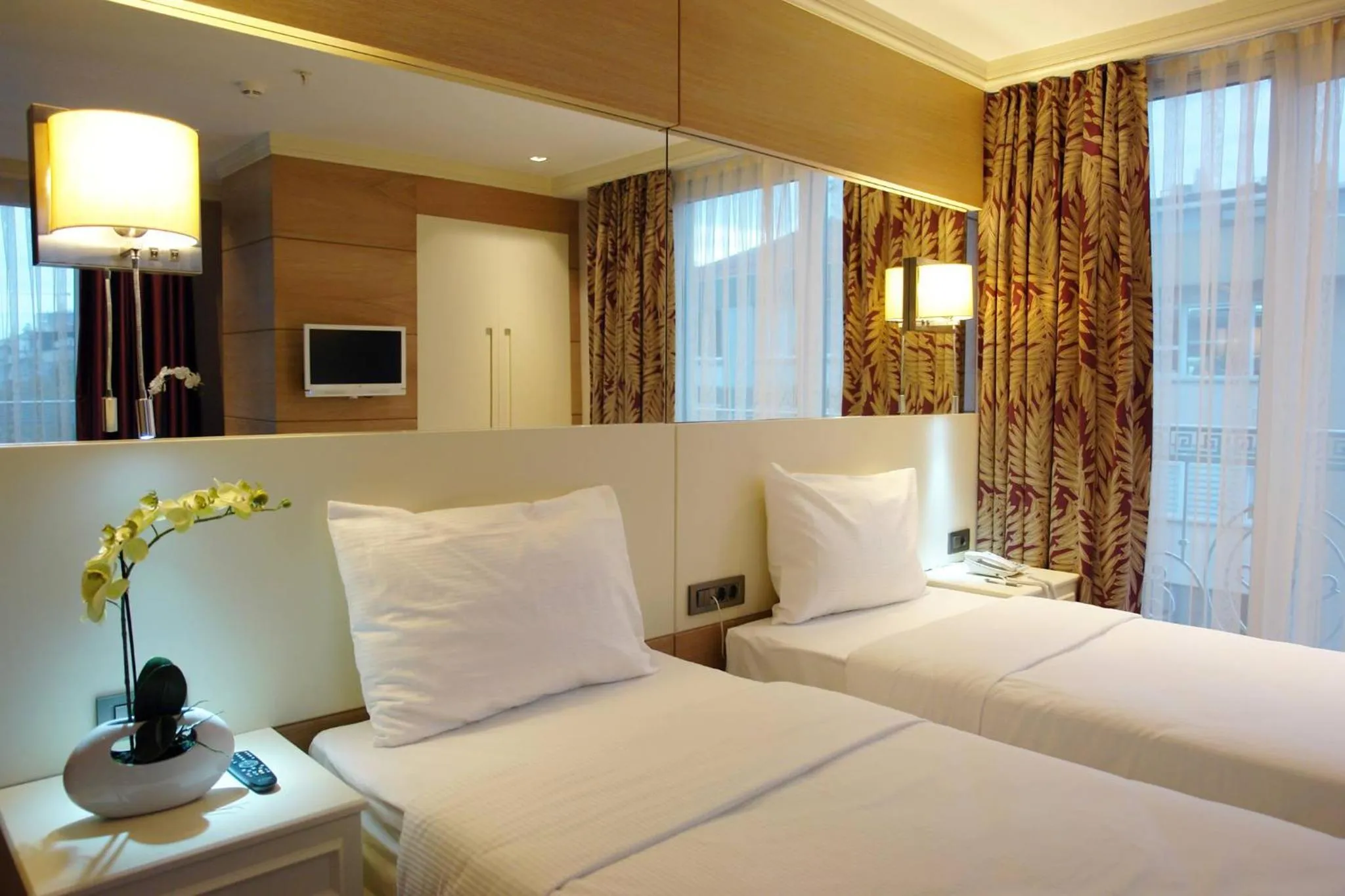 Bed in Hotel Le Mirage