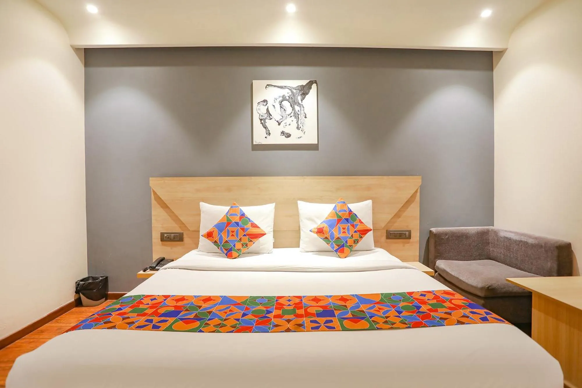 FabHotel JHS Studio