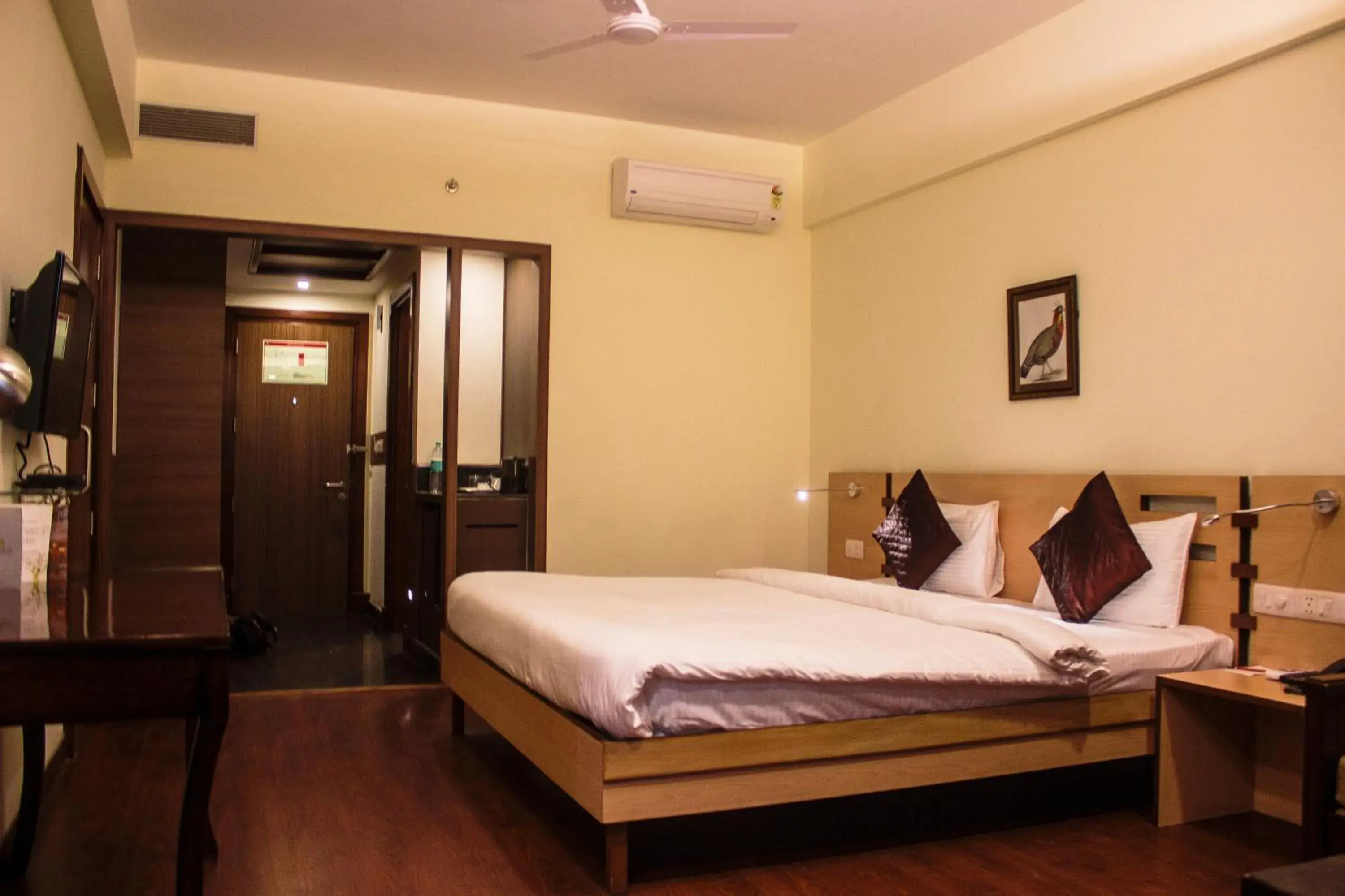 Bed in Savoy Greens Jabli Bed in Savoy Greens Jabli