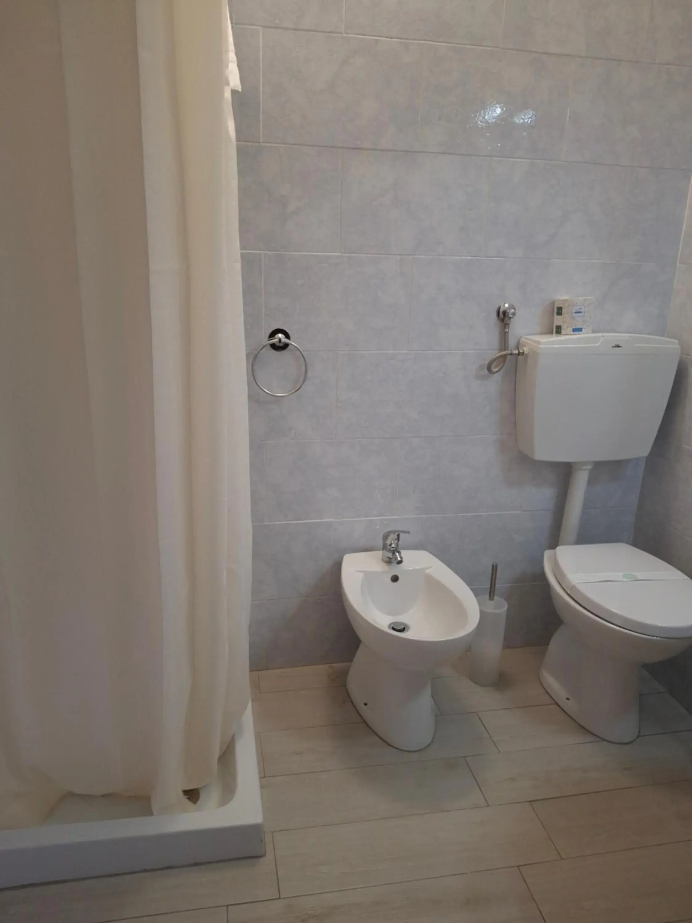 Single Room with Private Bathroom - single occupancy in Hotel Soleo Single Room with Private Bathroom - single occupancy in Hotel Soleo