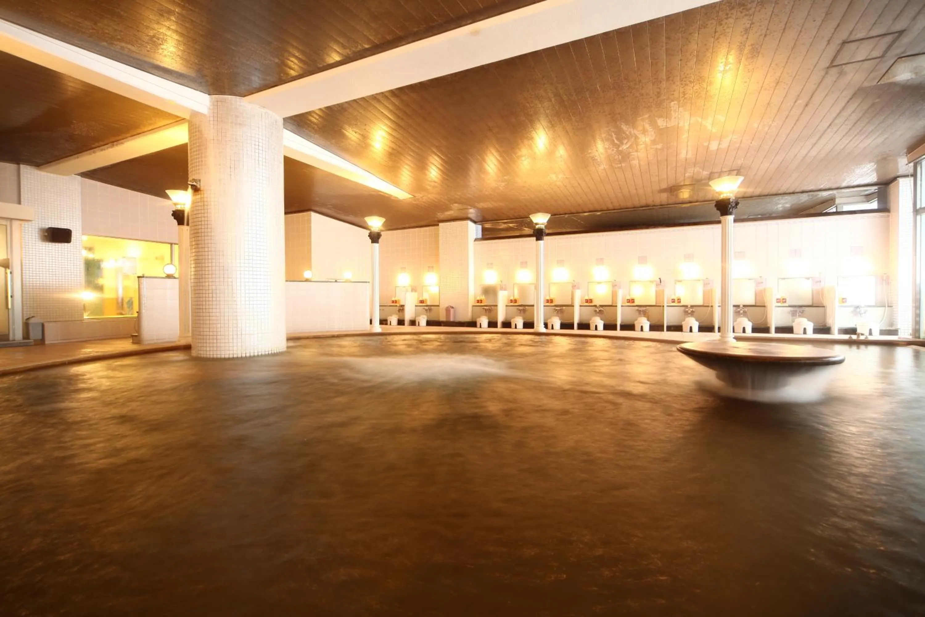 Hot Spring Bath in Hotel Towadaso