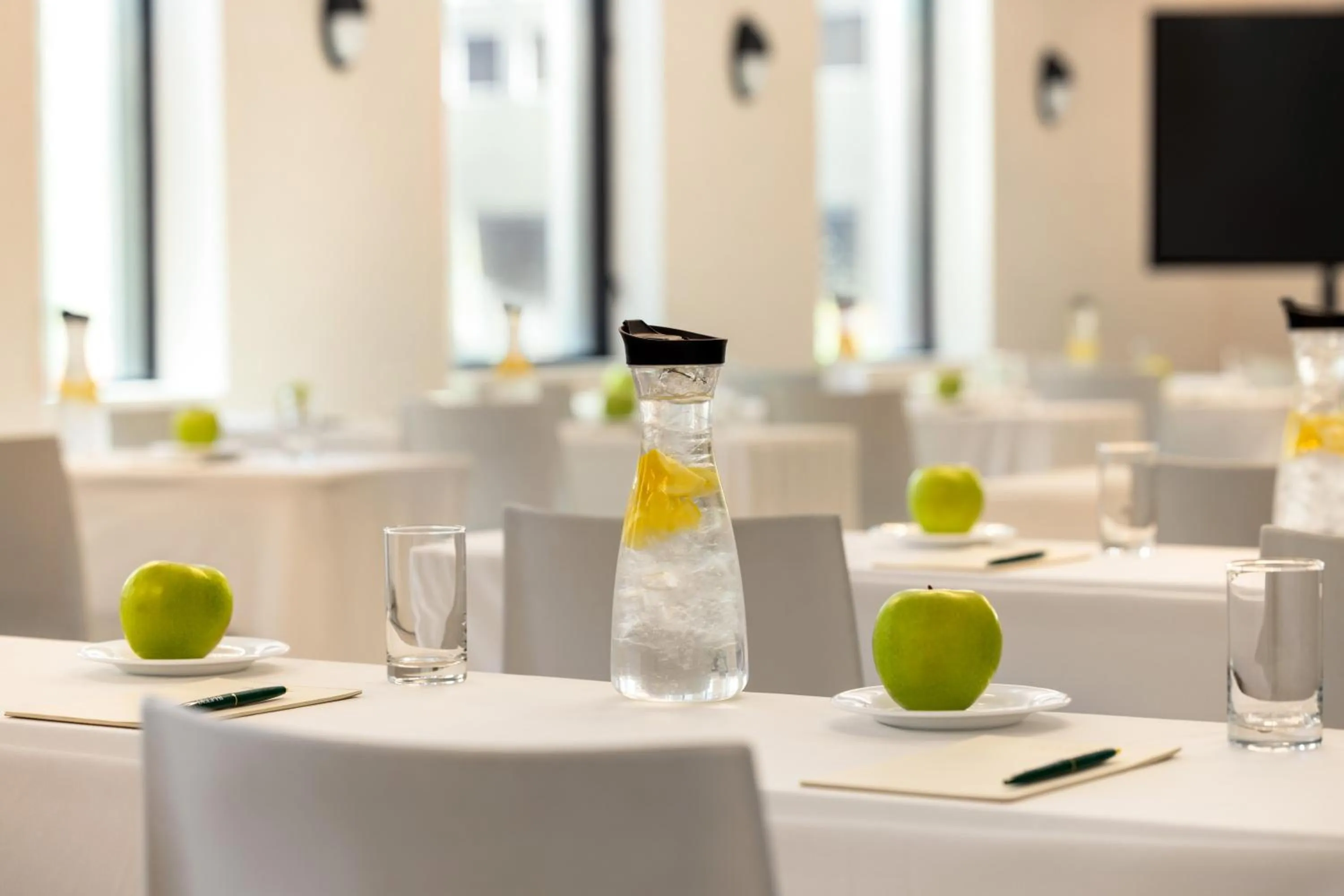 Meeting/conference room in The Delphi Downtown LA