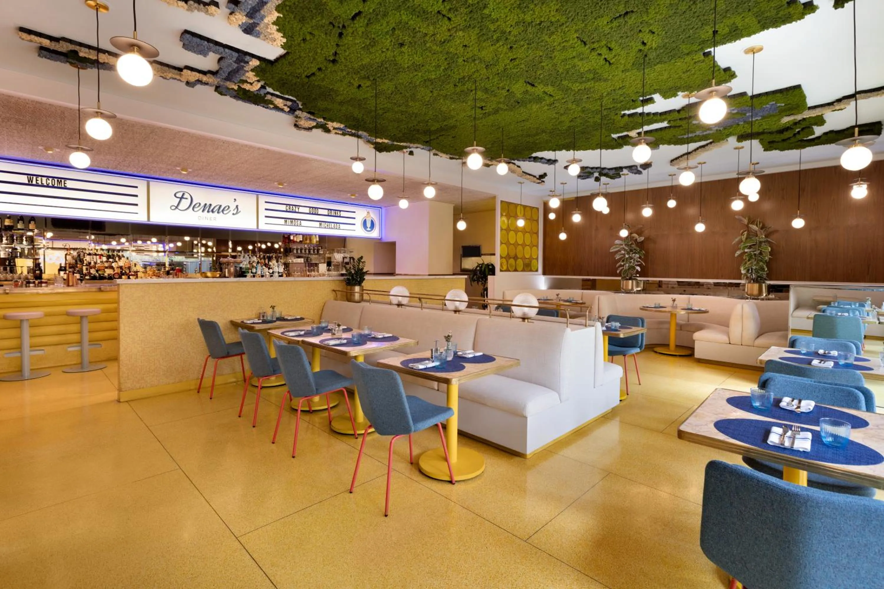 Restaurant/places to eat in The Delphi Downtown LA