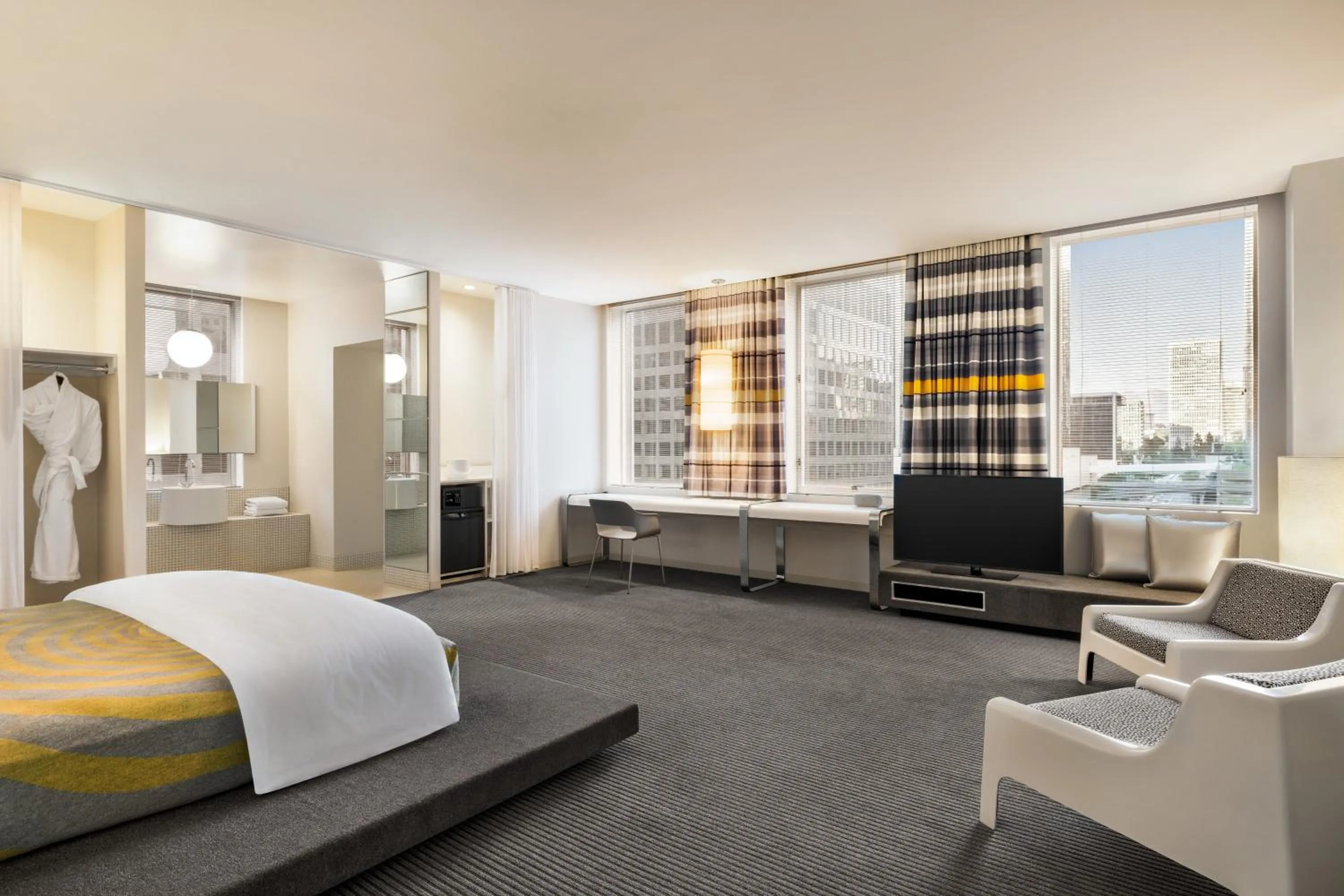 Bathroom, Bed in The Delphi Downtown LA