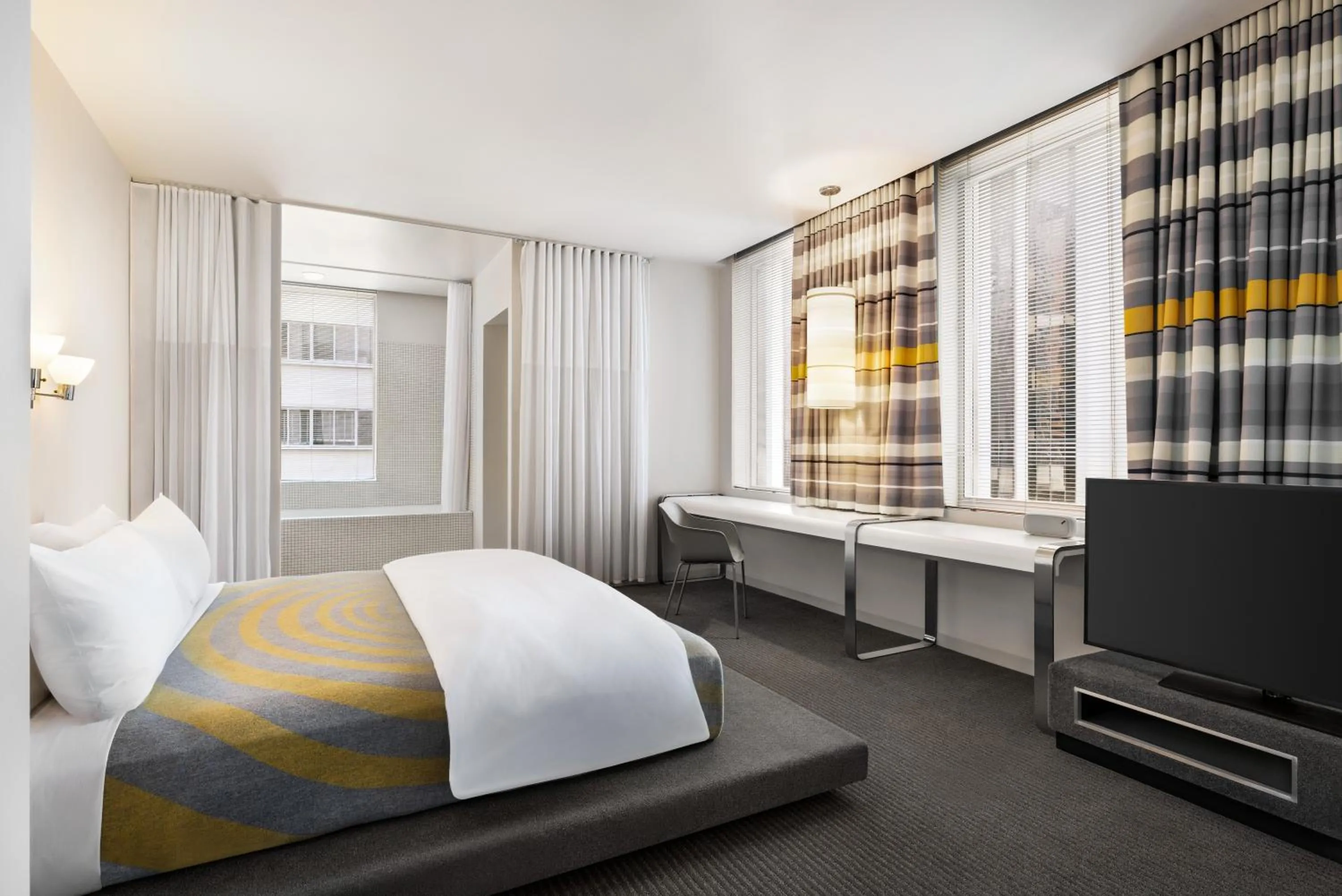 Bathroom, Bed in The Delphi Downtown LA