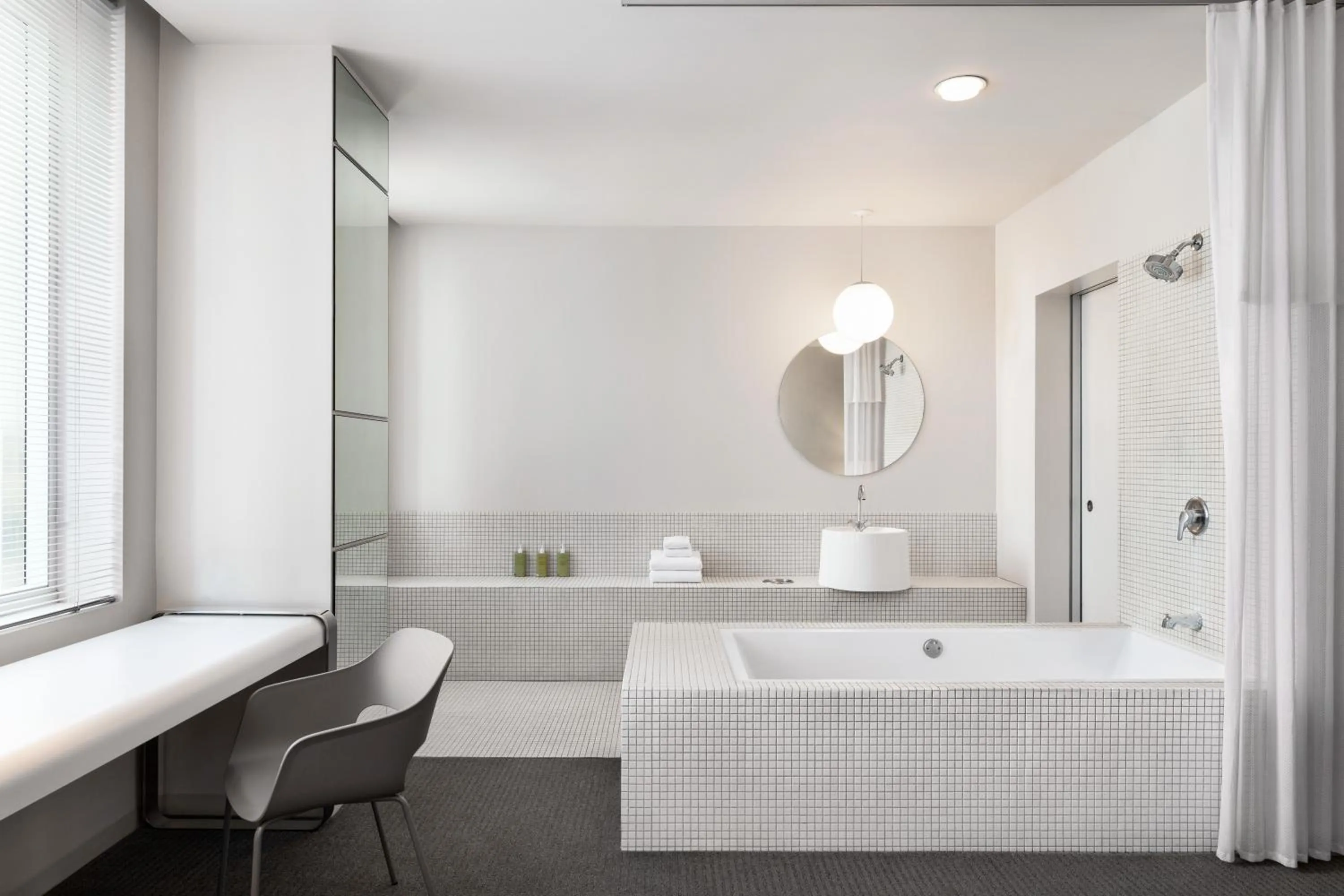 Bathroom, Bed in The Delphi Downtown LA