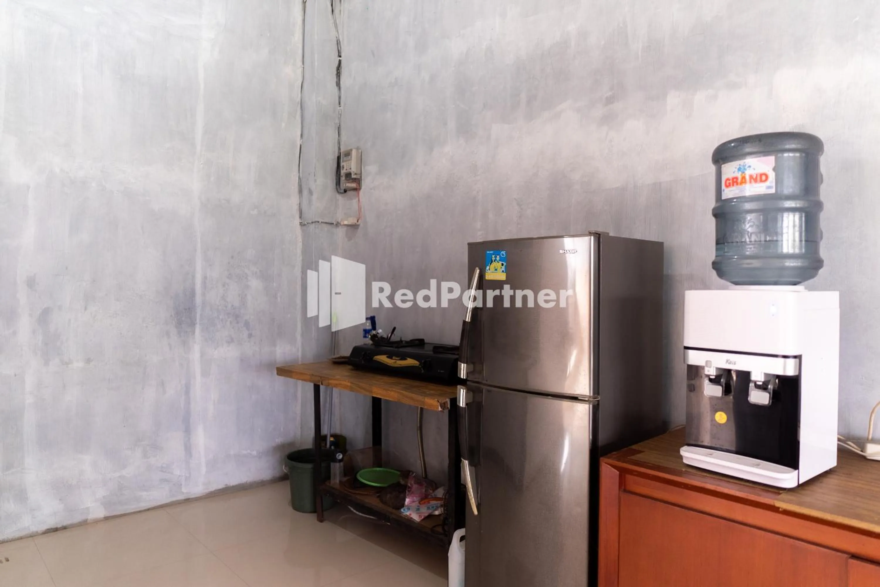 Kitchen or kitchenette, Kitchen/Kitchenette in ITR Homestay RedPartner