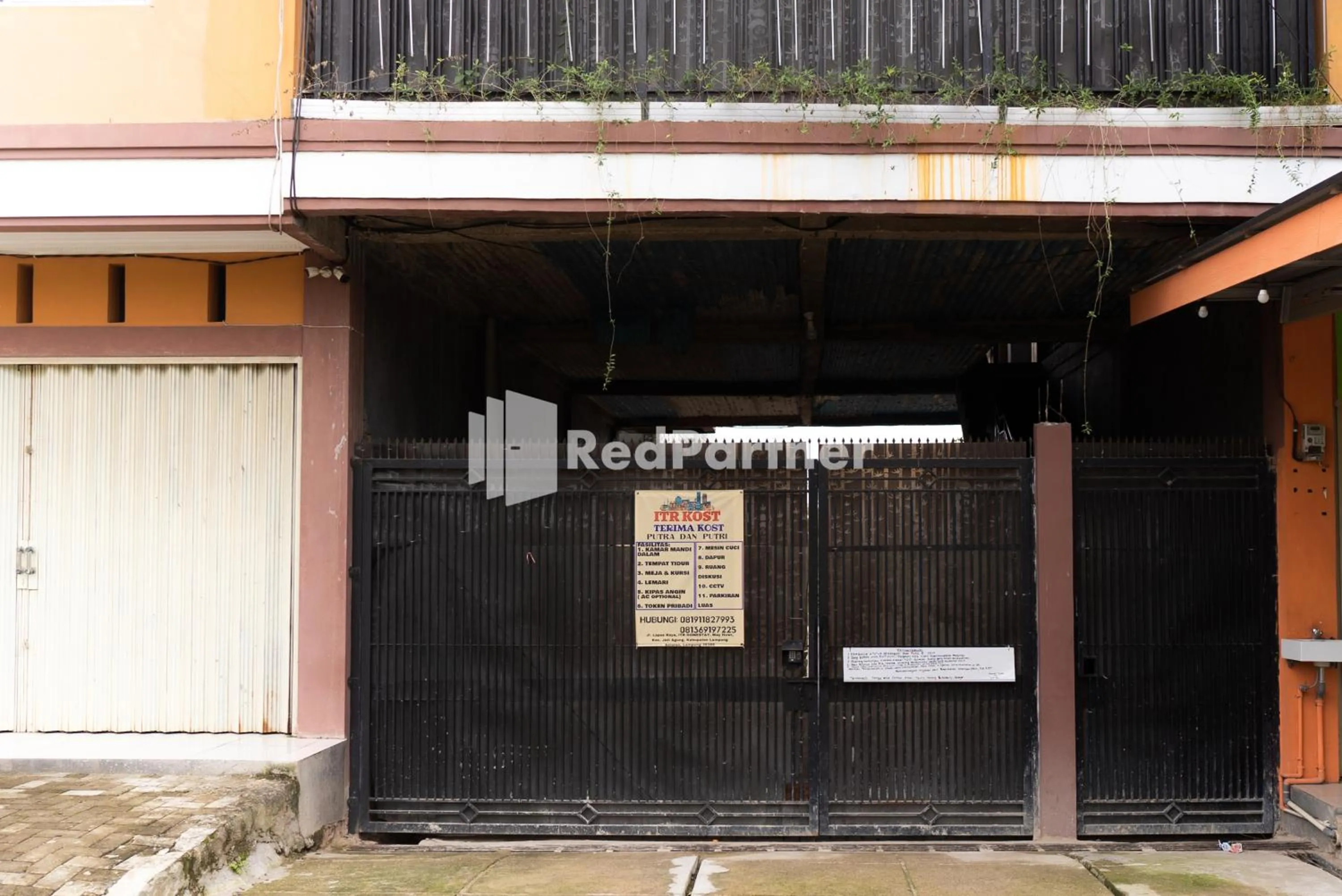 Property logo or sign in ITR Homestay RedPartner