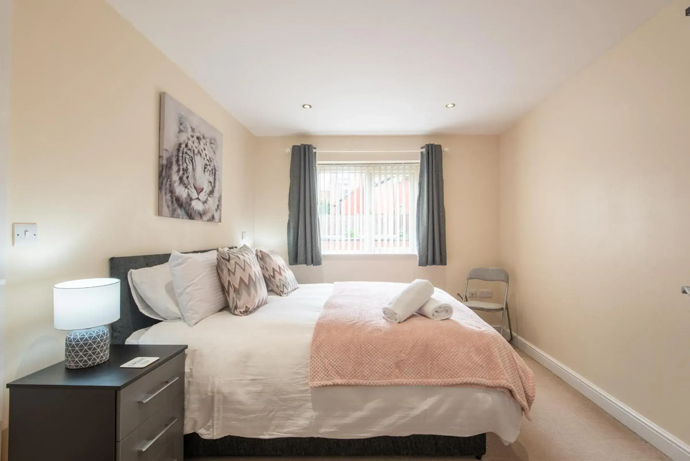 Bedroom, Bed in Apartment 10 Bedroom, Bed in Apartment 10