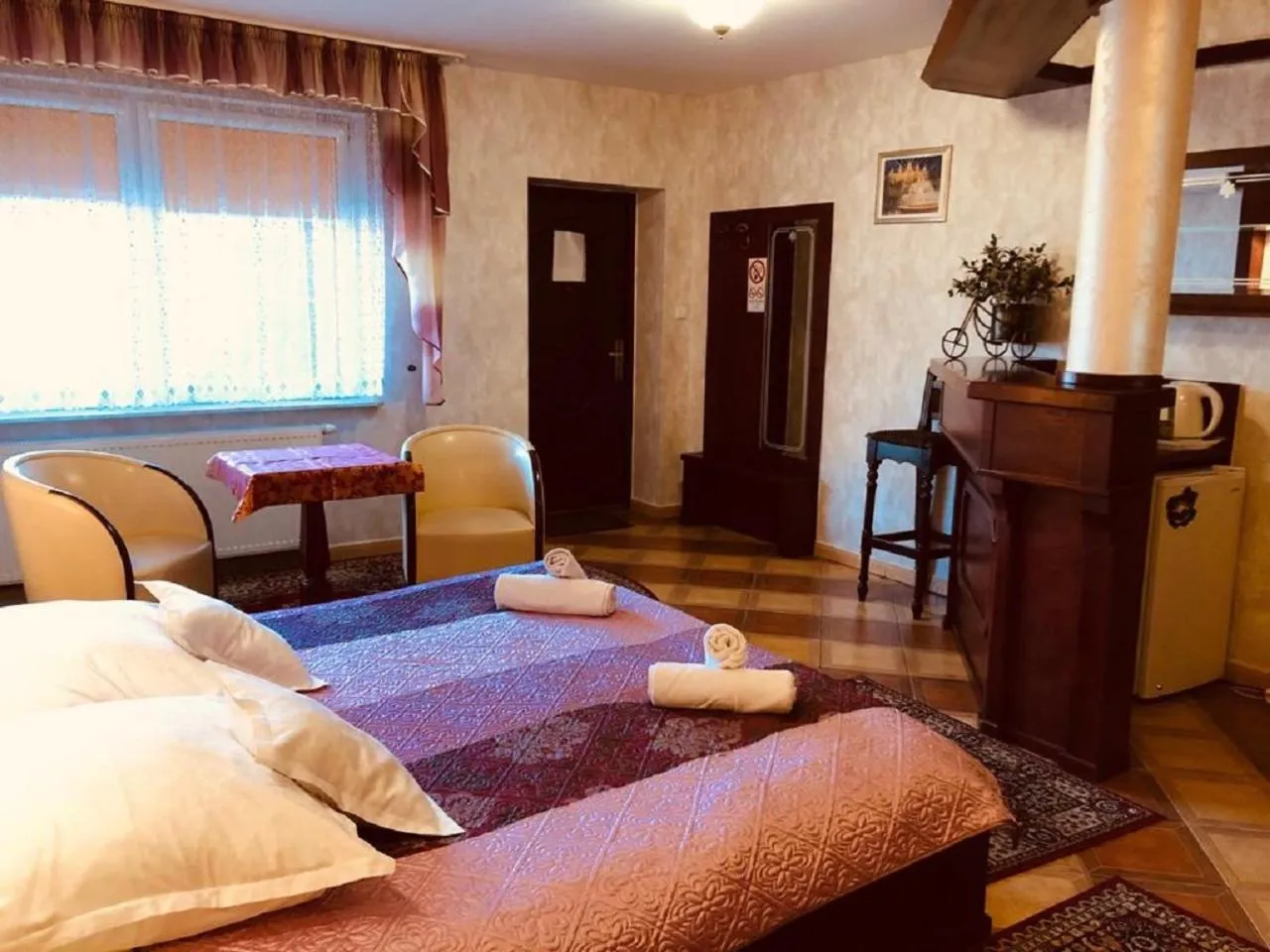 Photo of the whole room, Bed in BLACK JACK "Będzin"