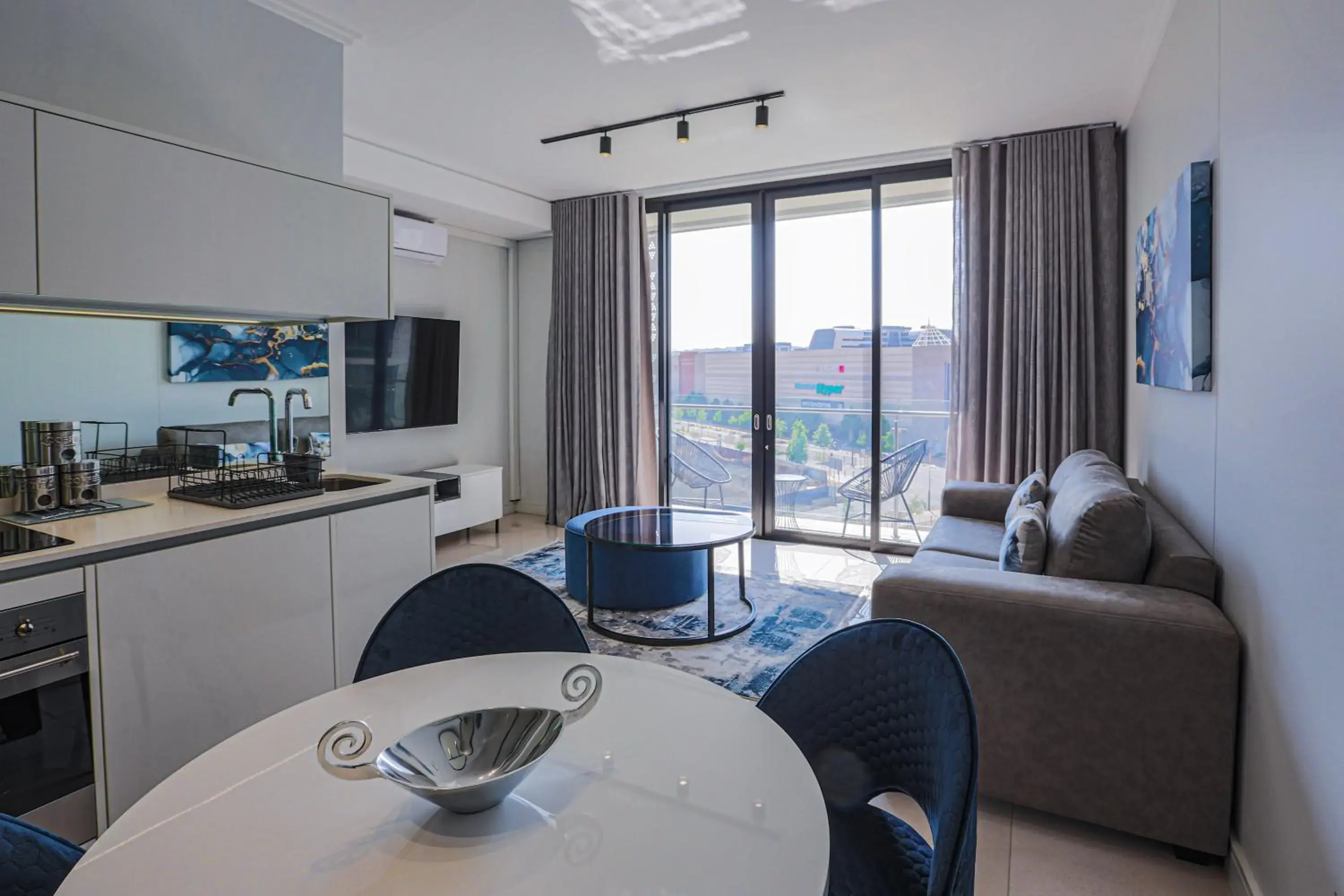 Living room in Ellipse Waterfall Executive Apartments Living room in Ellipse Waterfall Executive Apartments