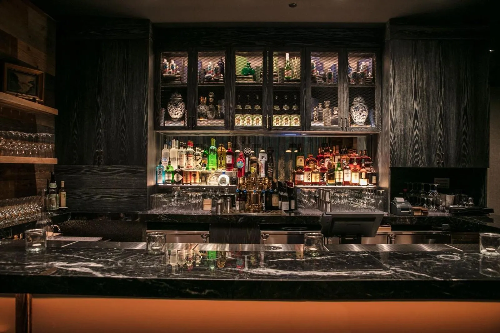 Lounge or bar in The Diplomat Beach Resort Hollywood, Curio Collection by Hilton