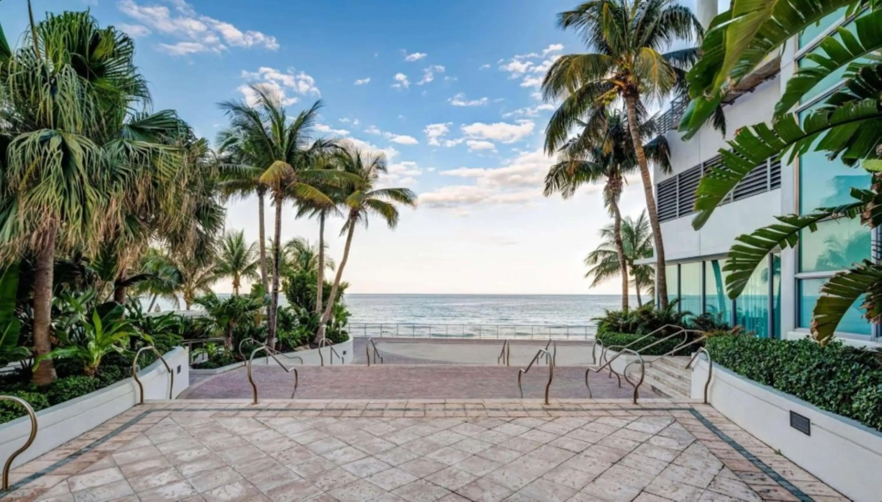 Meeting/conference room in The Diplomat Beach Resort Hollywood, Curio Collection by Hilton