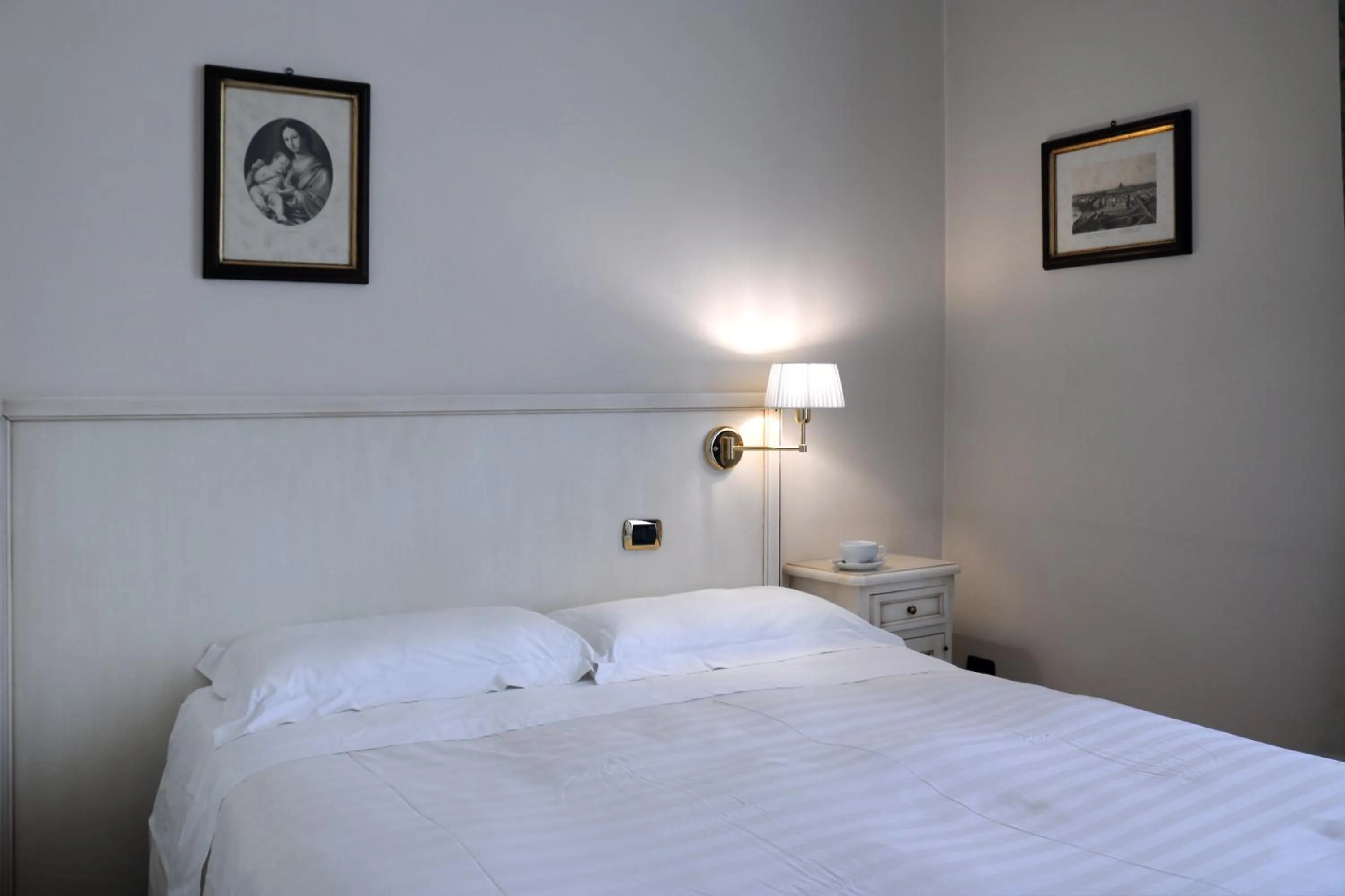 Bedroom, Bed in Hotel Astro Mediceo