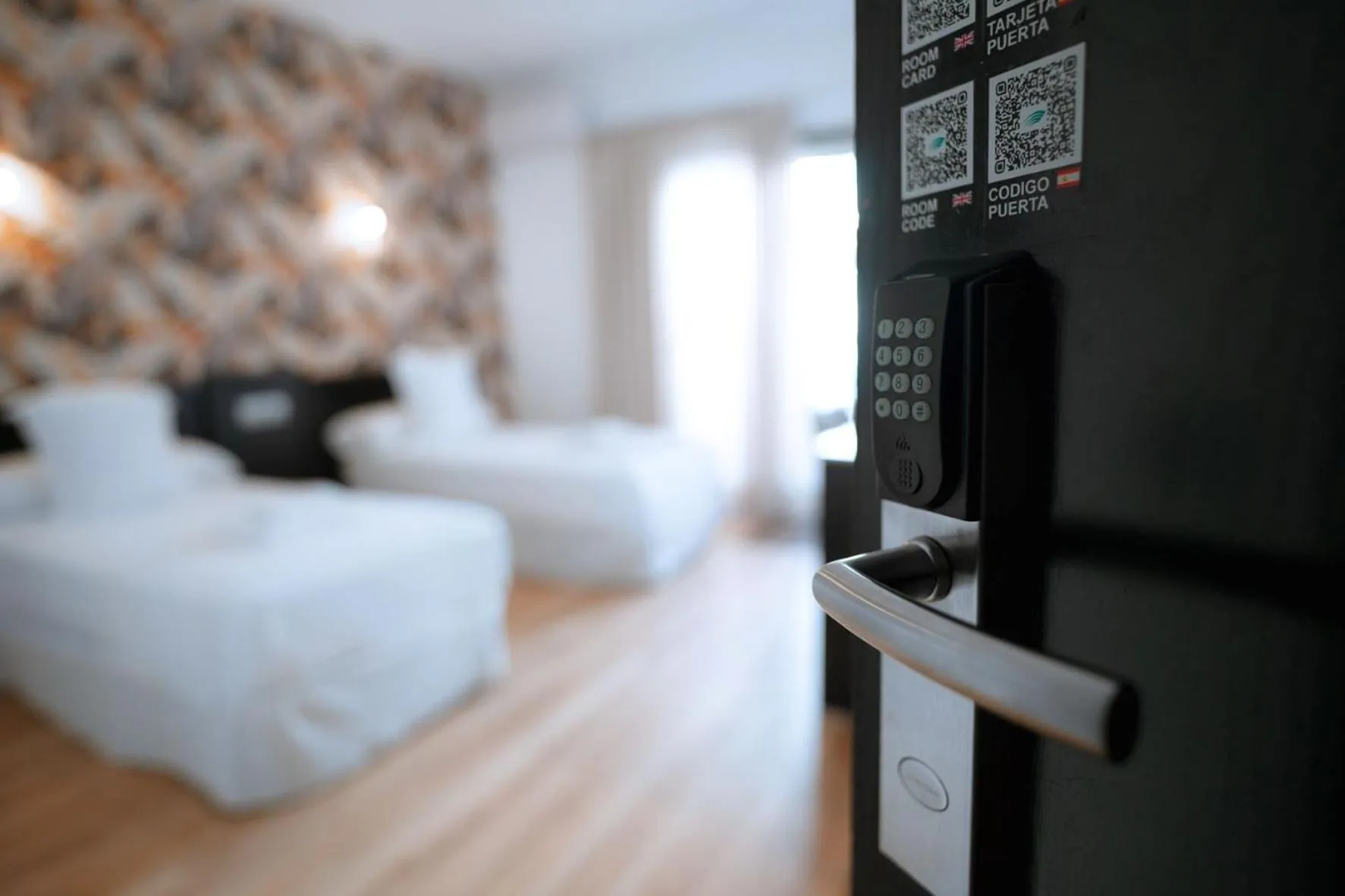 Balcony/Terrace, Bed in Hotel Ventus
