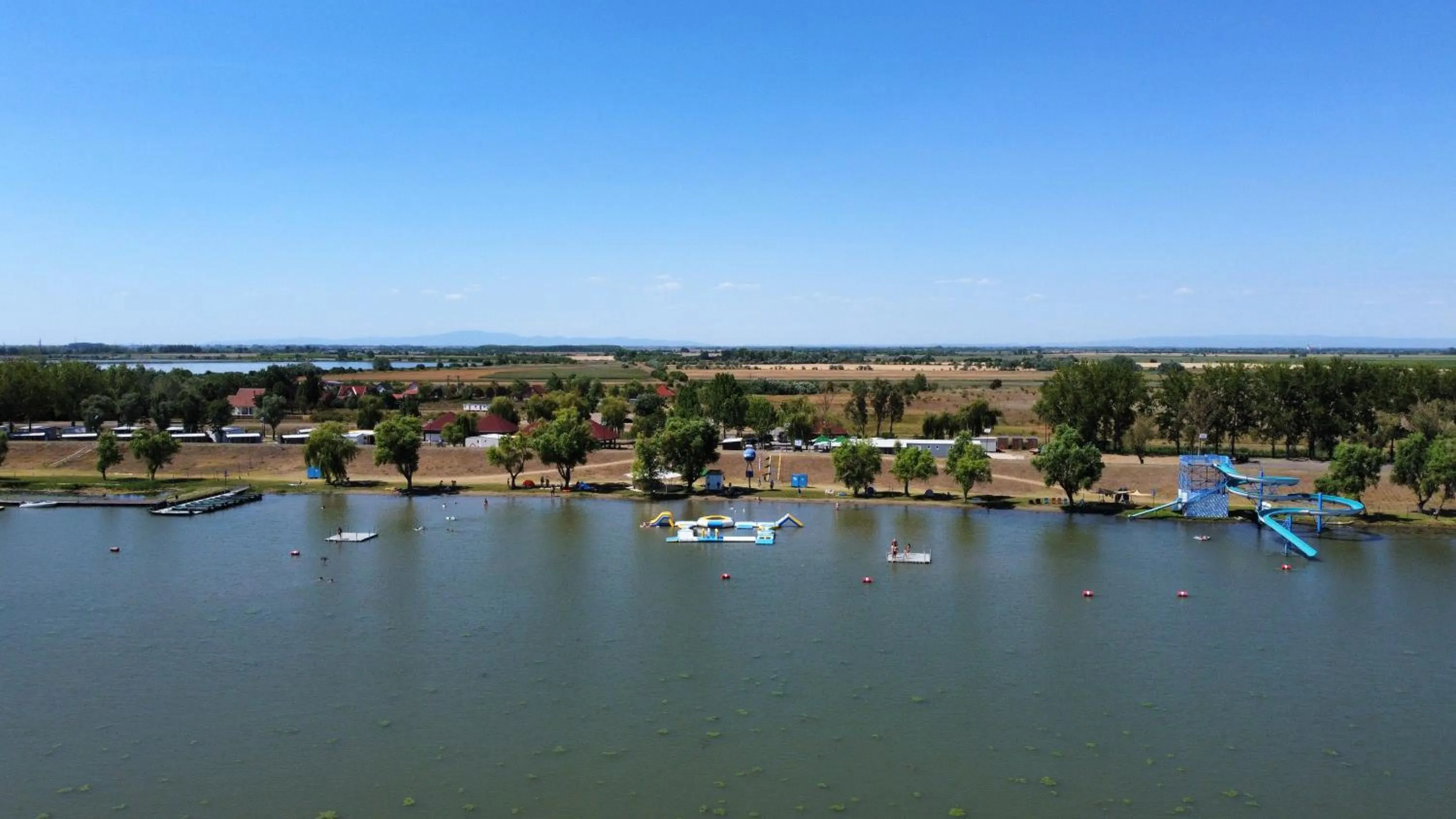Day in Tisza-tó Apartmanpark