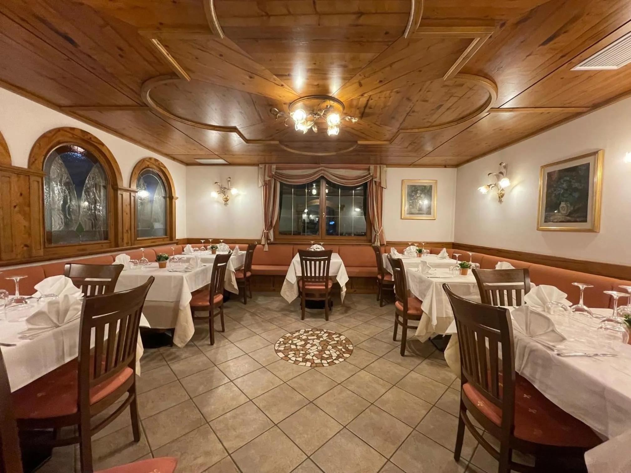 Restaurant/places to eat in Hotel Villa Aurora