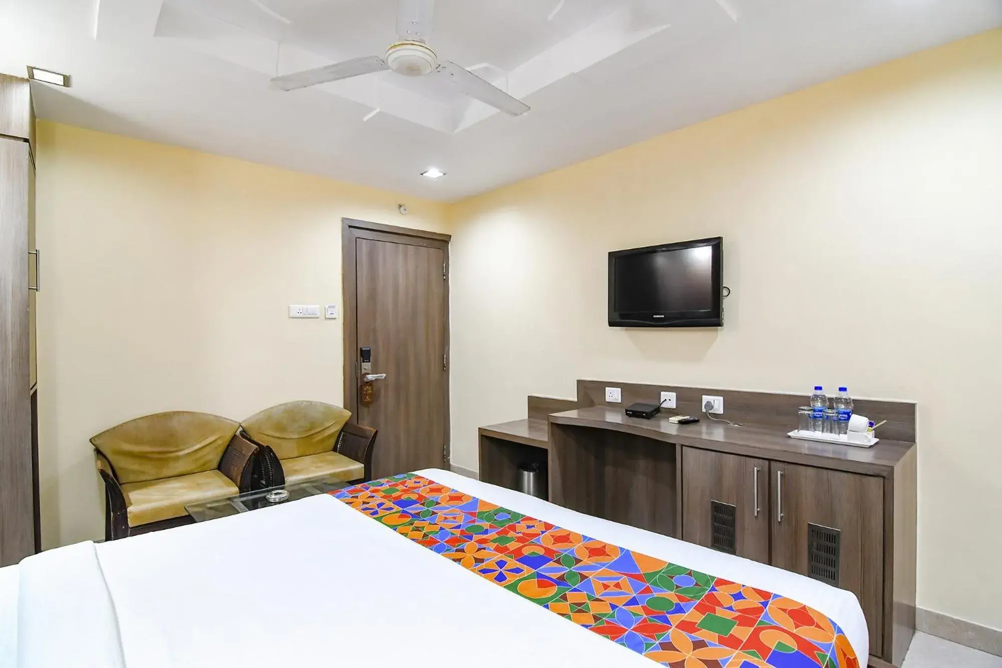 Bed in FabHotel Raj Residency II Bed in FabHotel Raj Residency II