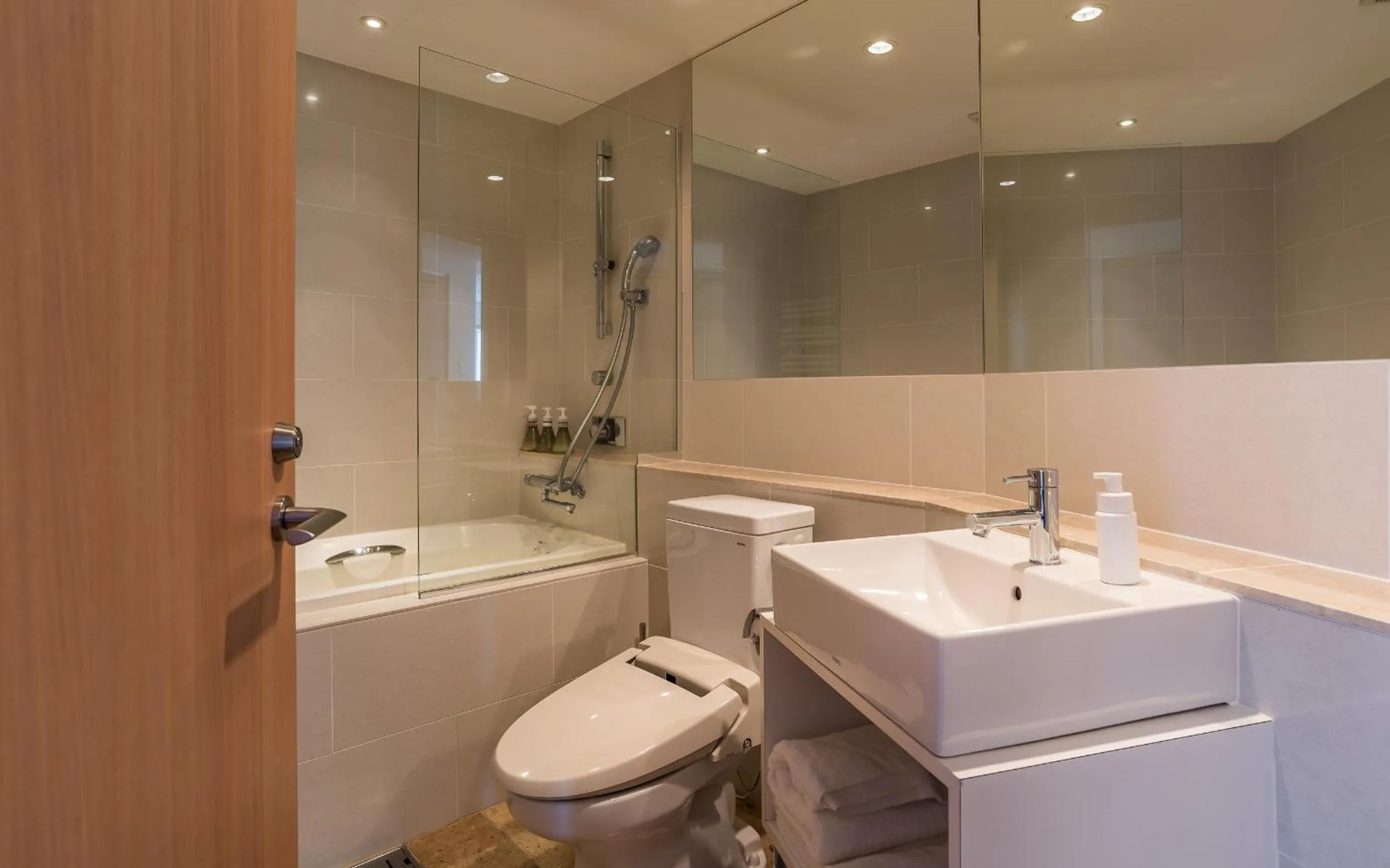 Bathroom in Snow Crystal